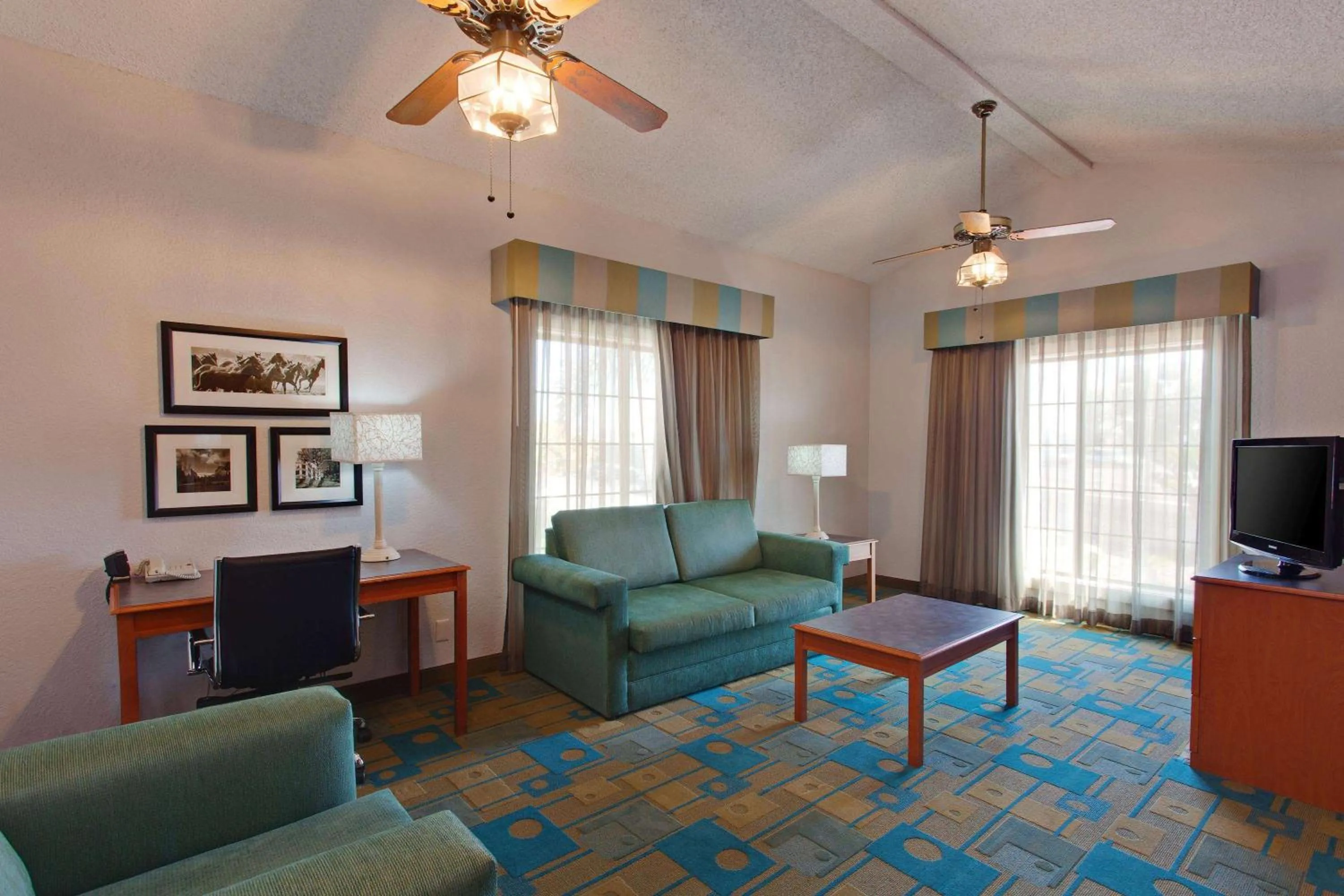 One-Bedroom King Suite - Non-Smoking in La Quinta Inn by Wyndham Costa Mesa Orange County
