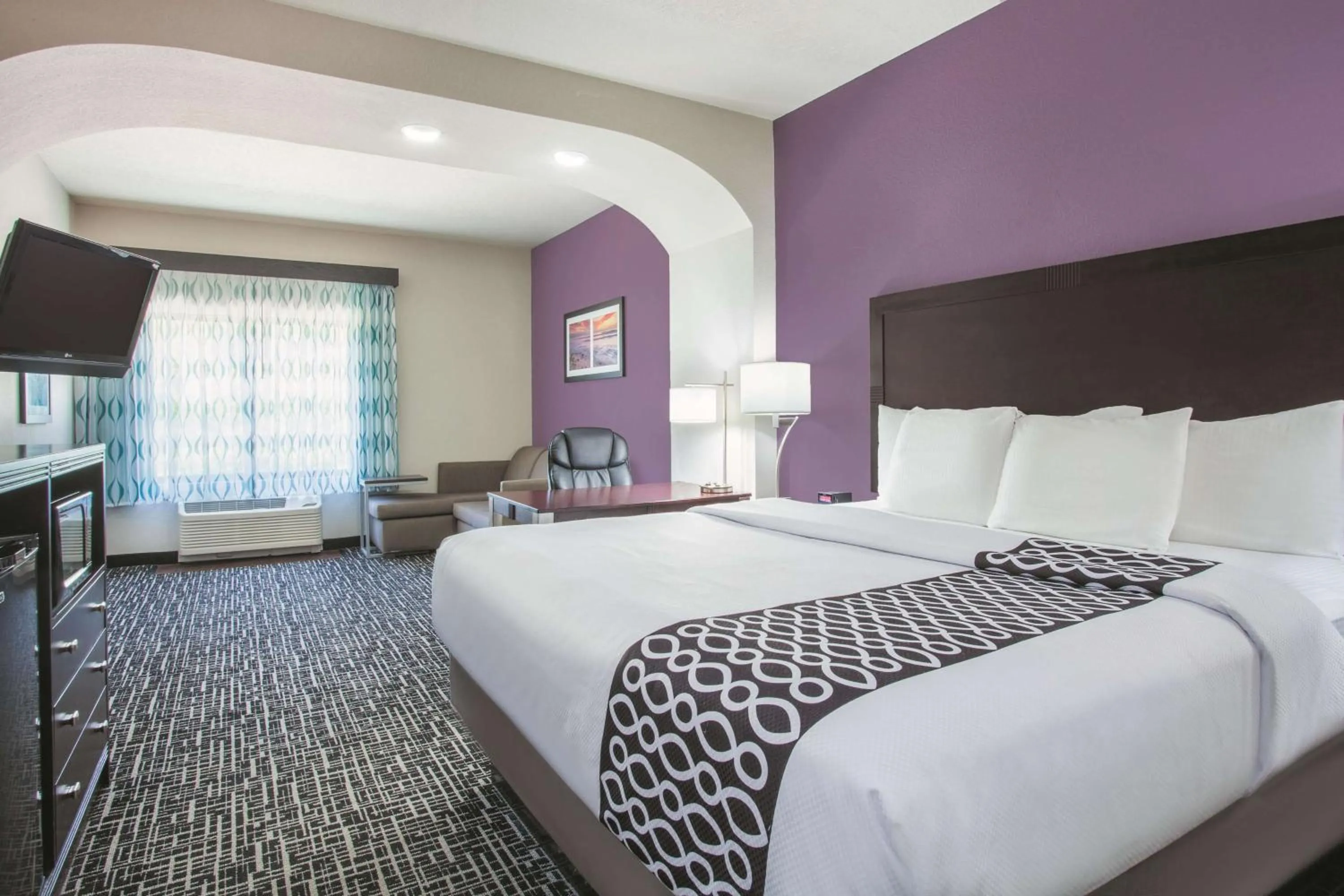 Executive King Room - Non-Smoking in La Quinta by Wyndham Fort Walton Beach