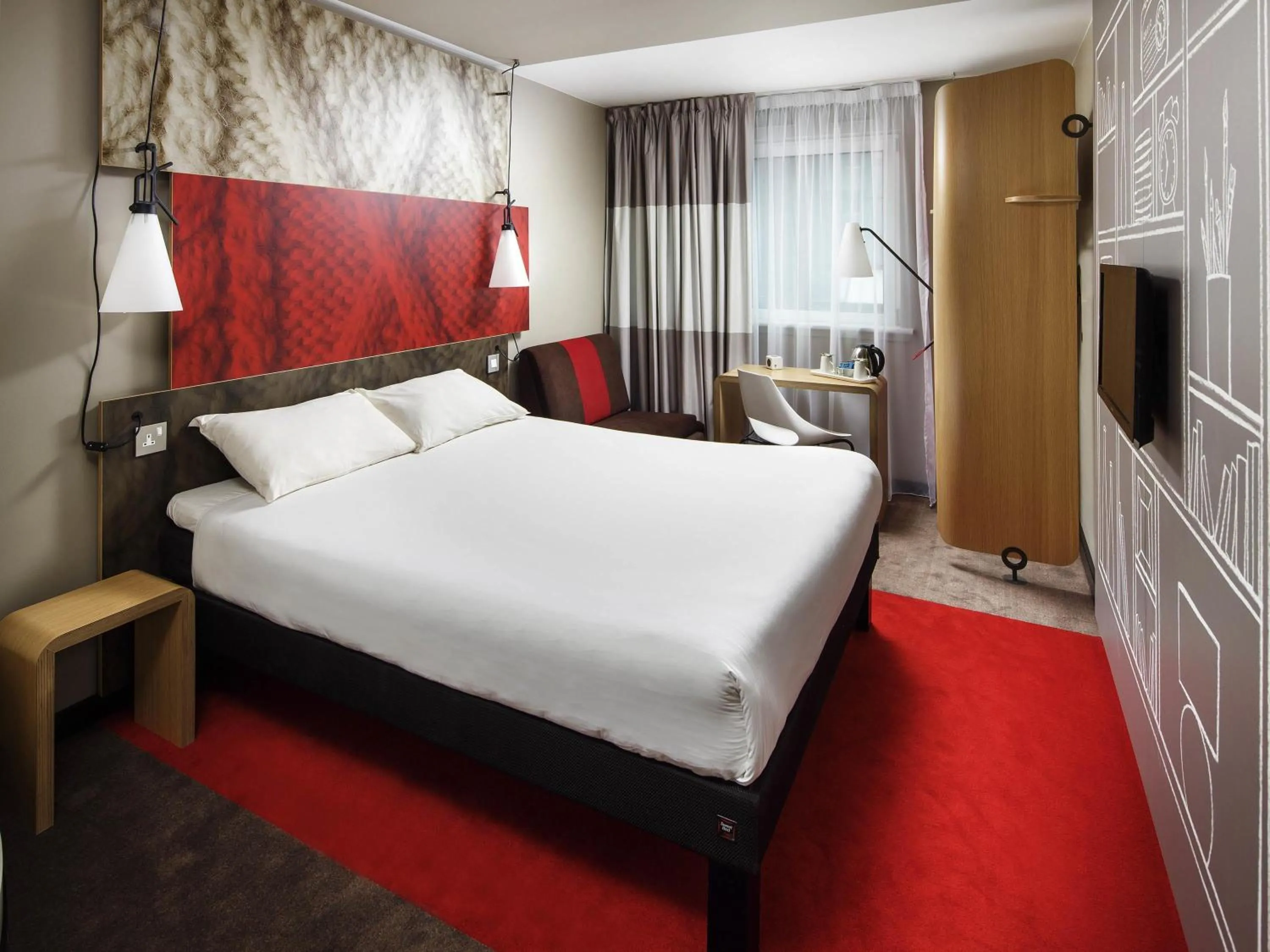 Family Room in ibis London Barking