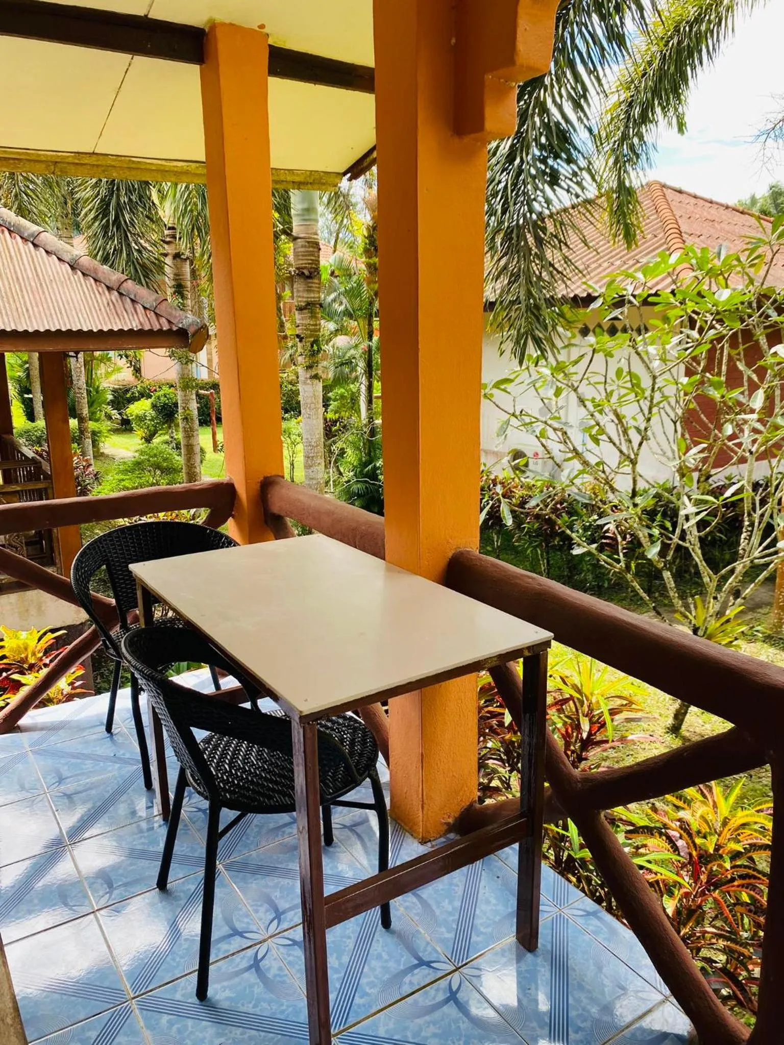 Triple Room with Balcony in Khao Sok Nung House