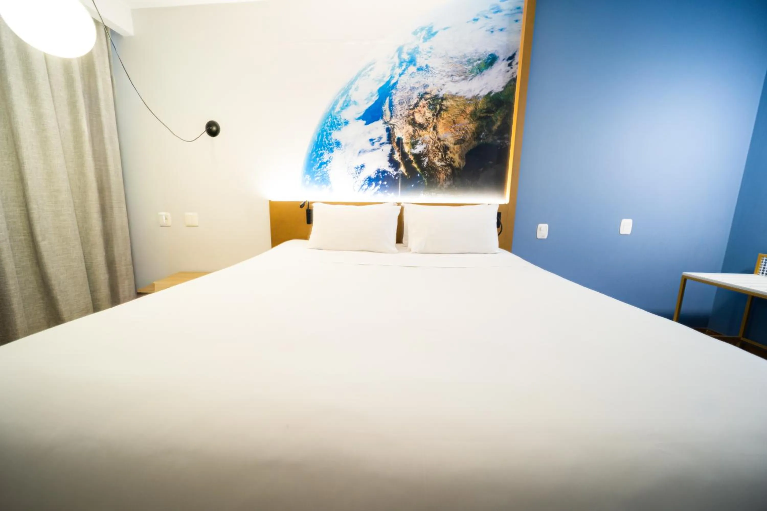 Standard Apartment with One Queen Bed in Hotel Euro Suite Curitiba Batel By Nacional Inn