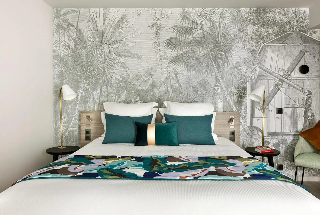 Deluxe Studio with Bath in Citadines Confluent Nantes