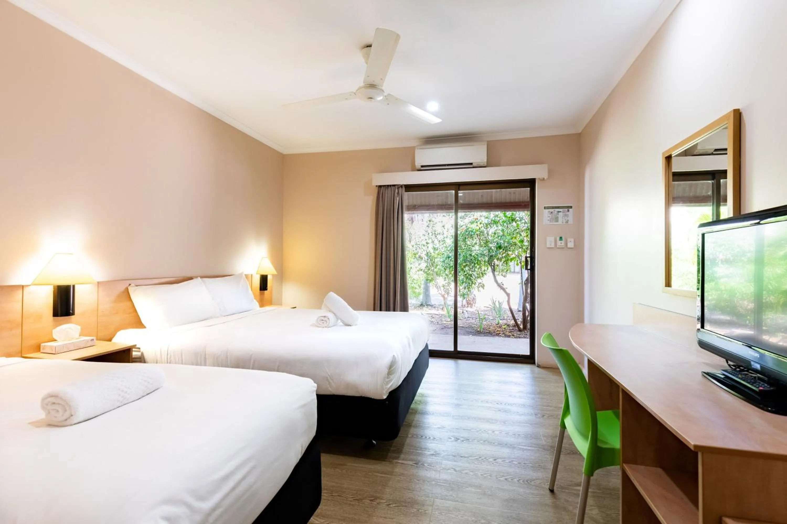 Standard Room in Contour Hotel Katherine