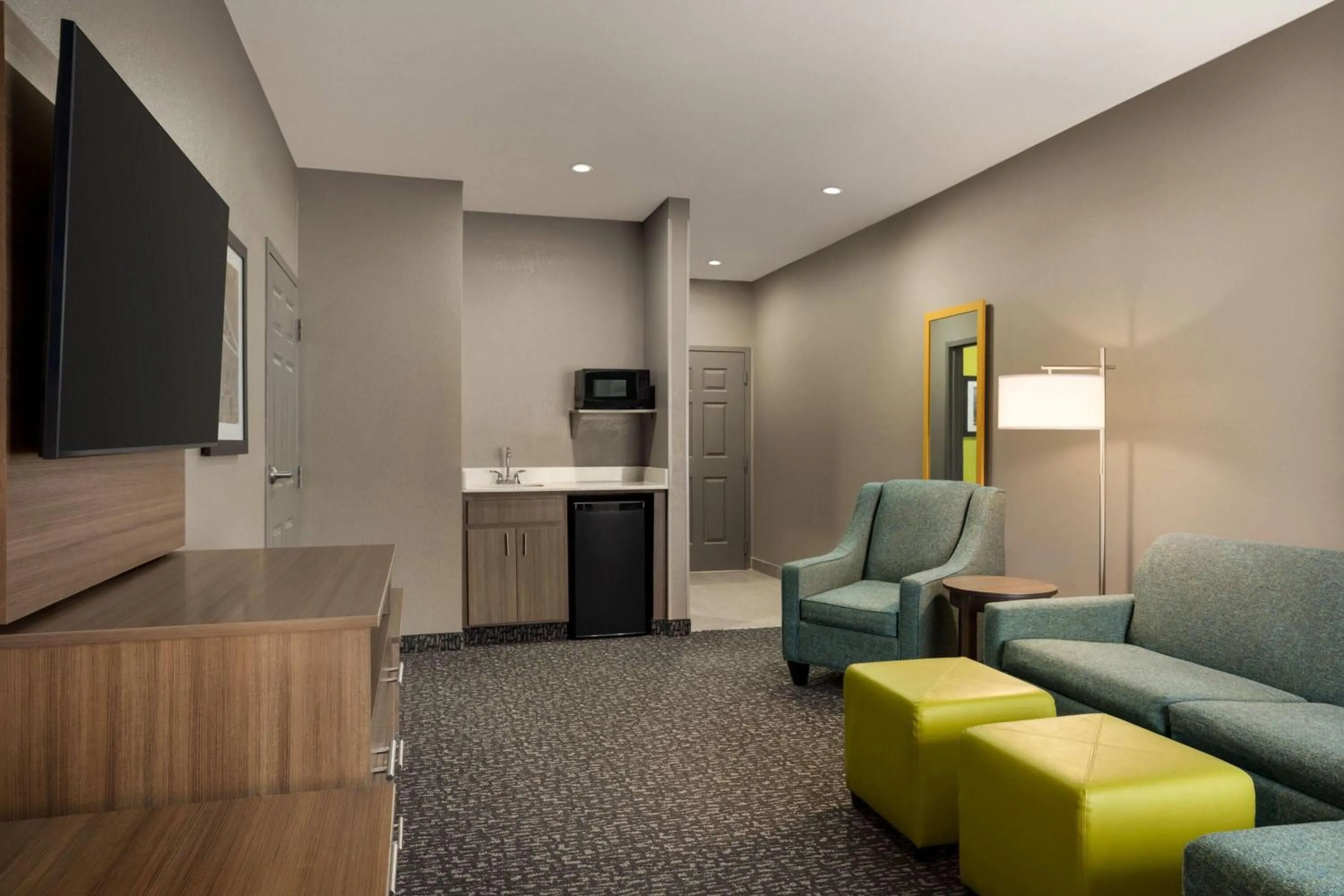 Studio Suite King Room Non Smoking in La Quinta by Wyndham Shawnee