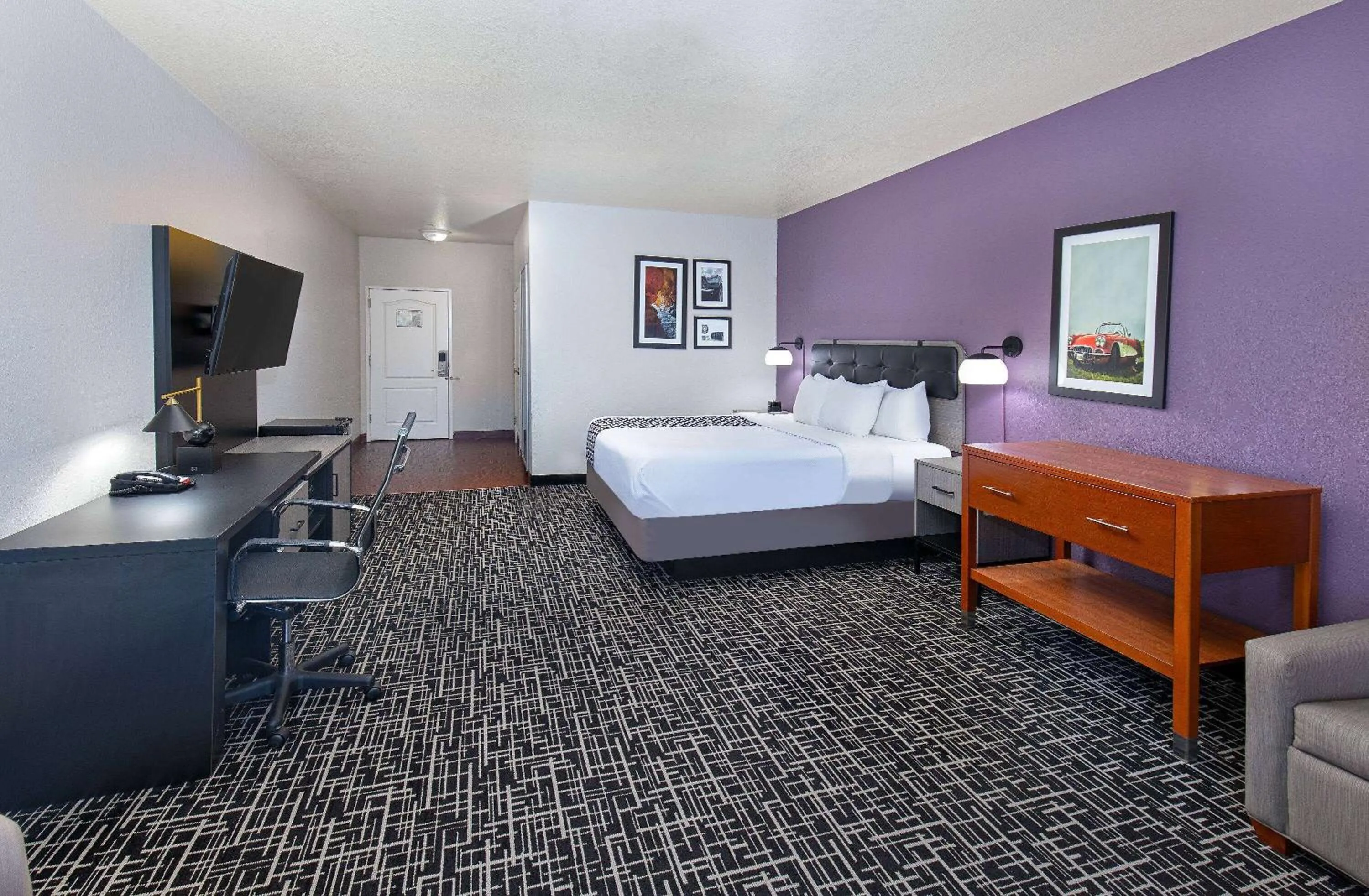 Deluxe King Room with Mobility/Hearing Impaired Access - Non-Smoking in La Quinta by Wyndham Bowling Green