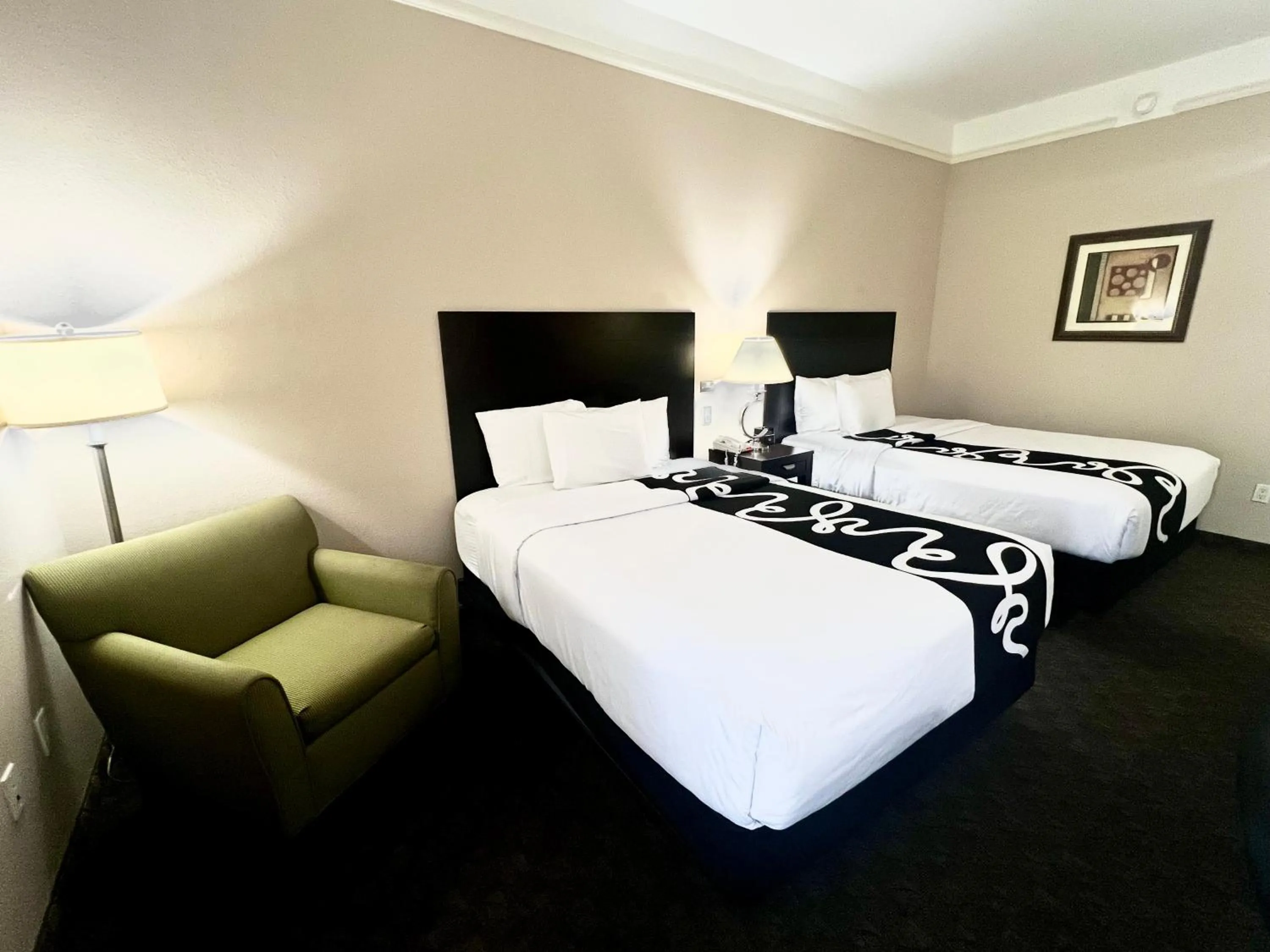 Queen Room with Two Queen Beds and Roll-In Shower - Mobility/Hearing Accessible - Non-Smoking in La Quinta Inn & Suites by Wyndham Pharr RGV Medical Center