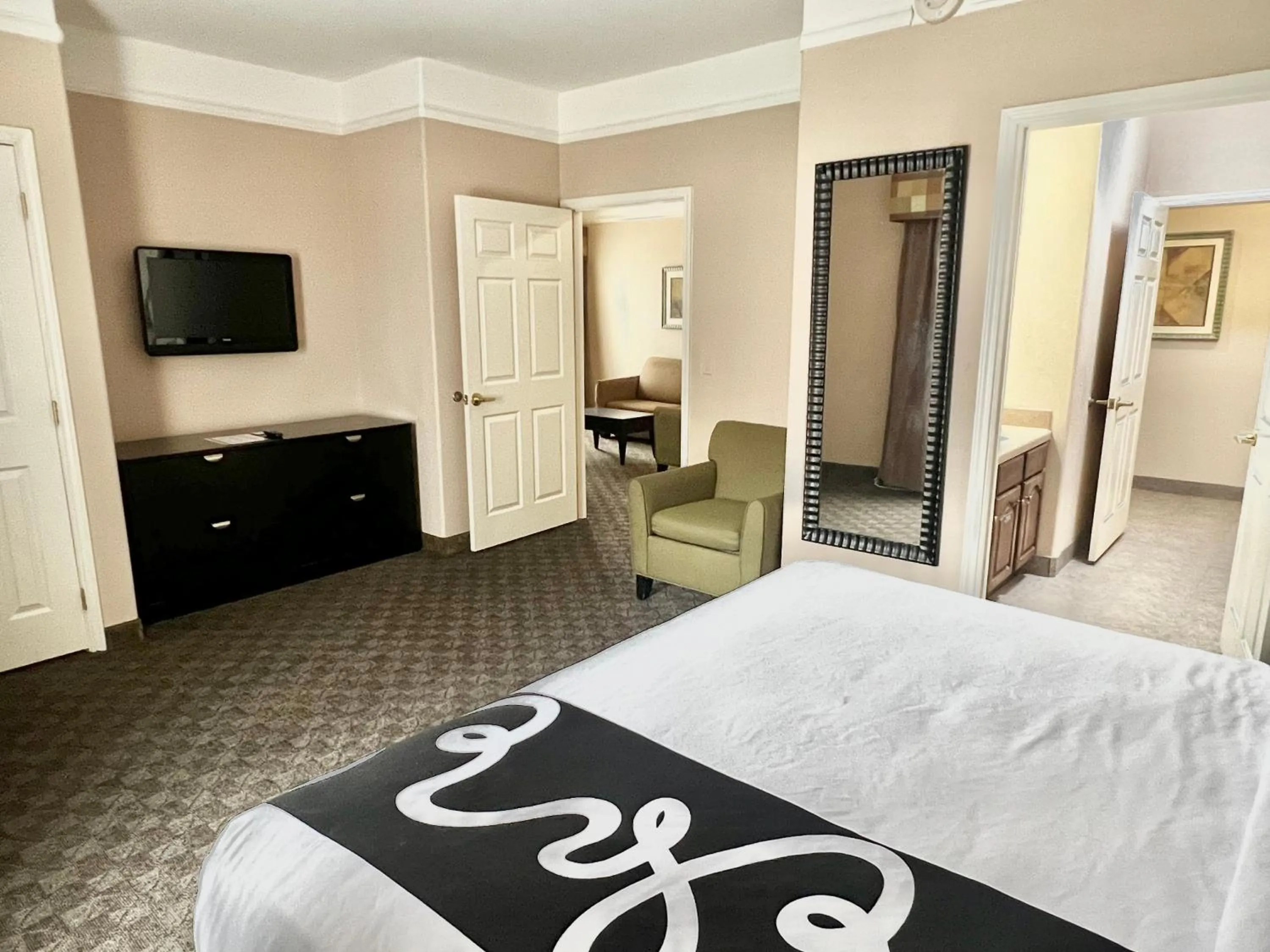 Family Suite in La Quinta Inn & Suites by Wyndham Pharr RGV Medical Center