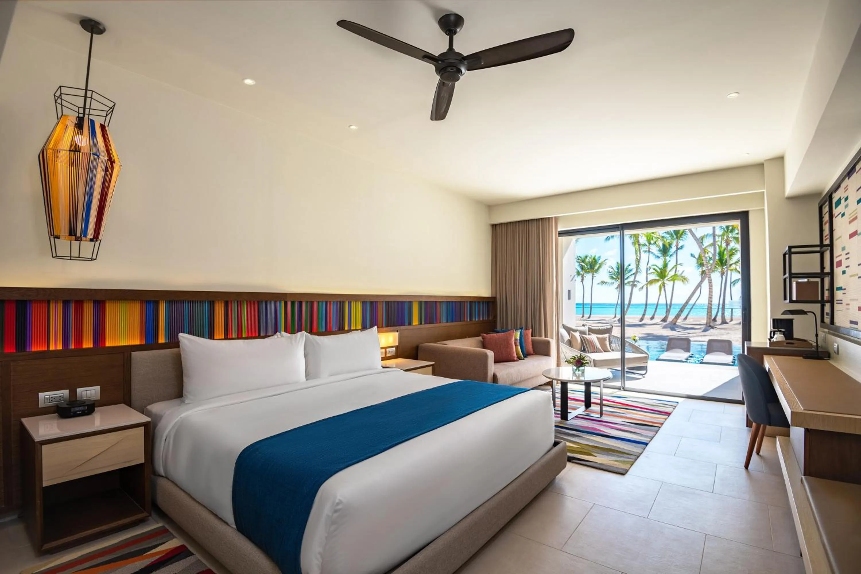 Oceanfront Swim-Up Club Junior Suite - single occupancy in Hyatt Zilara Cap Cana - Adults Only