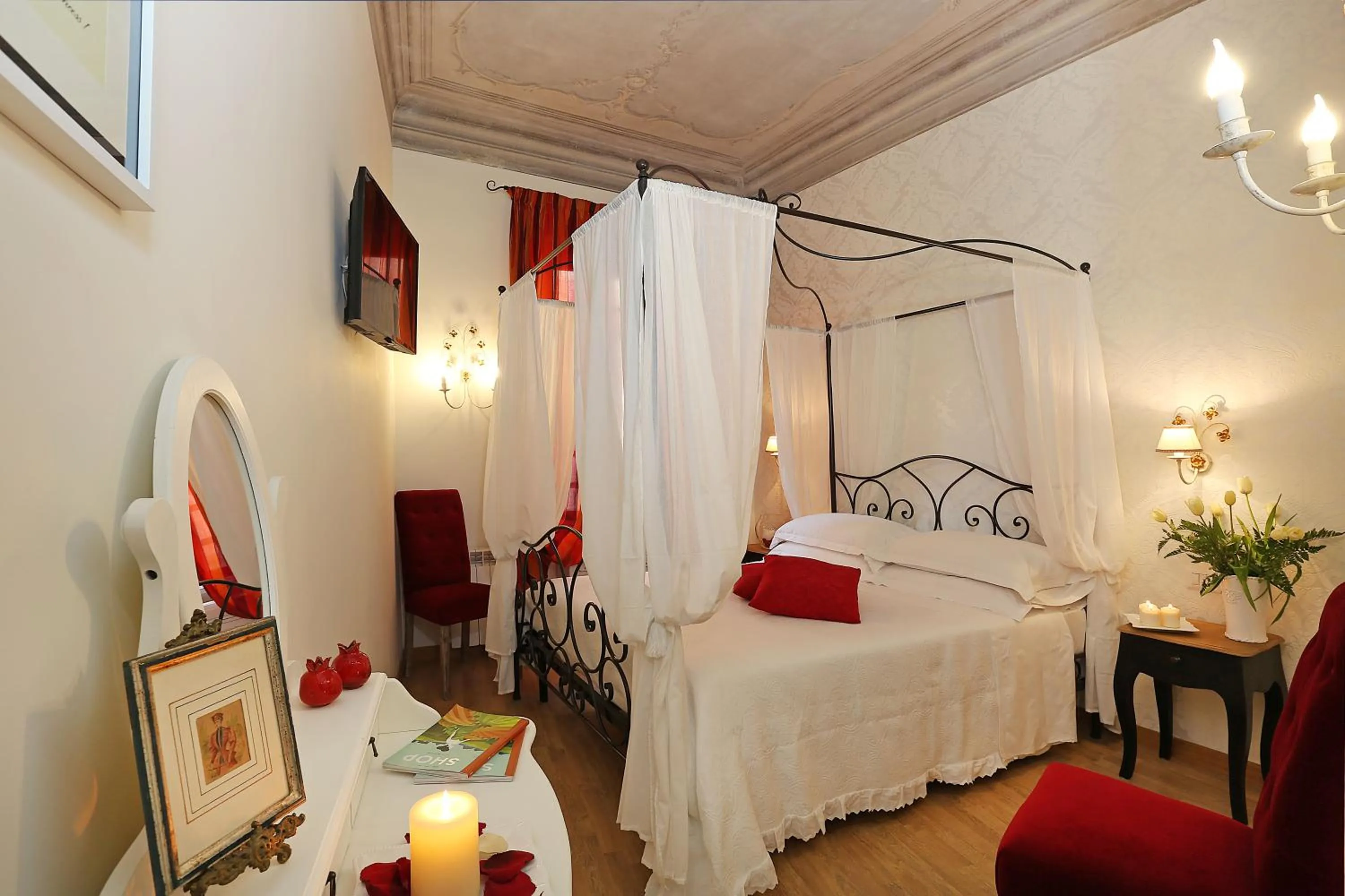 Double or Twin Room in Daplace - HQH Colosseo