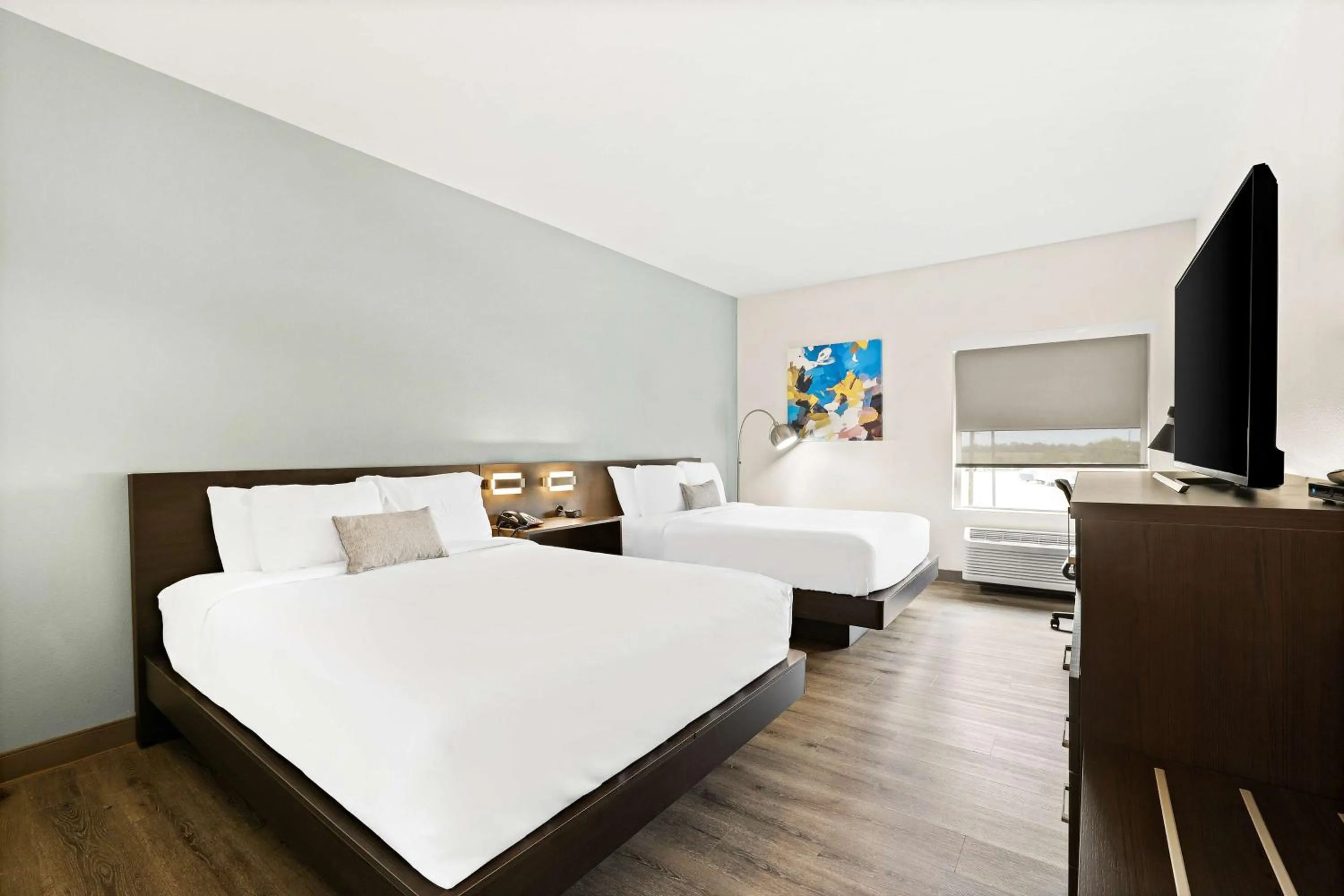 Queen Room with Two Queen Beds - Non-Smoking in Best Western Iowa - Lake Charles East