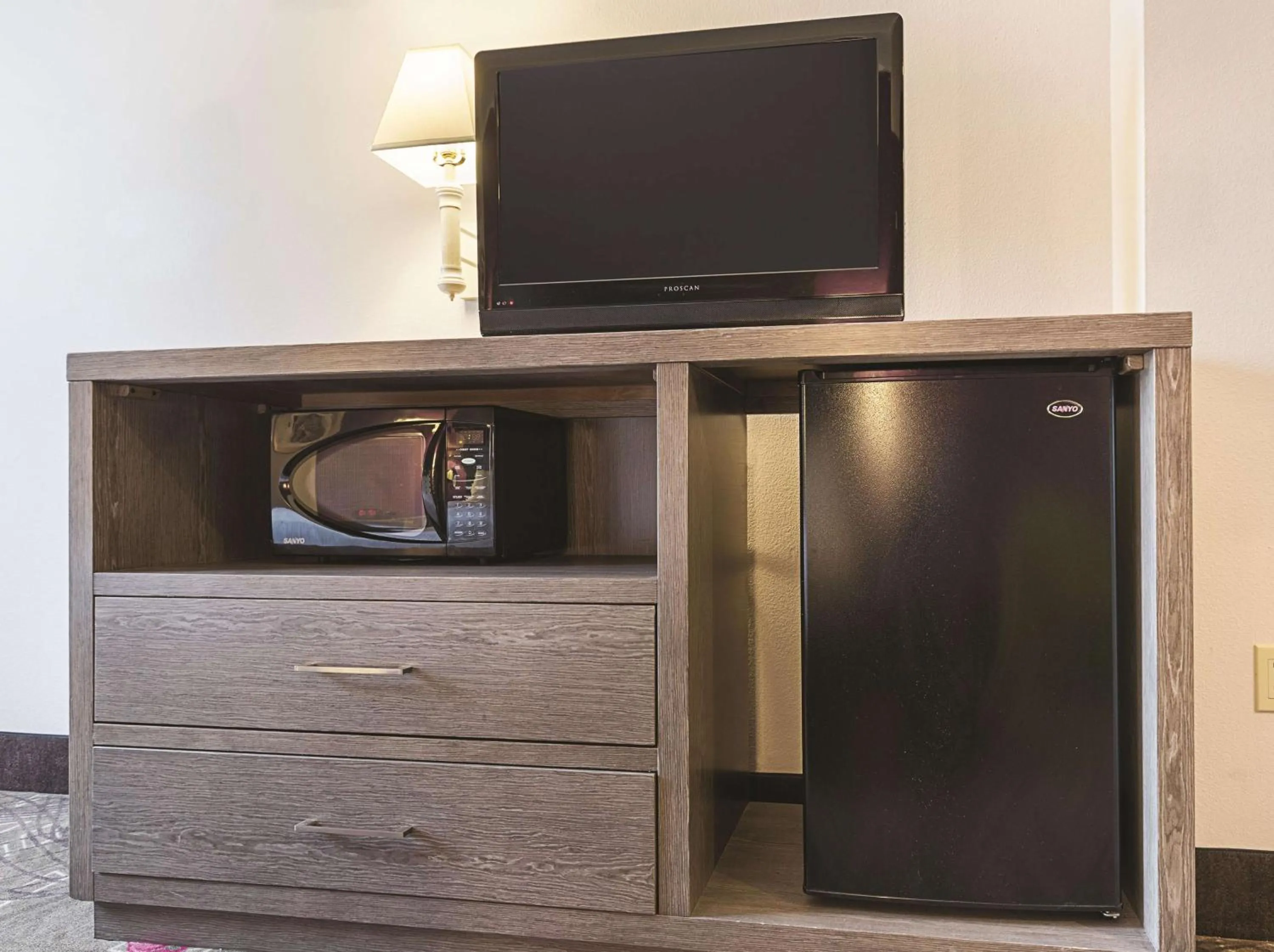 King Room - Disability Access in Kemah Edgewater Hotel, SureStay Collection by Best Western