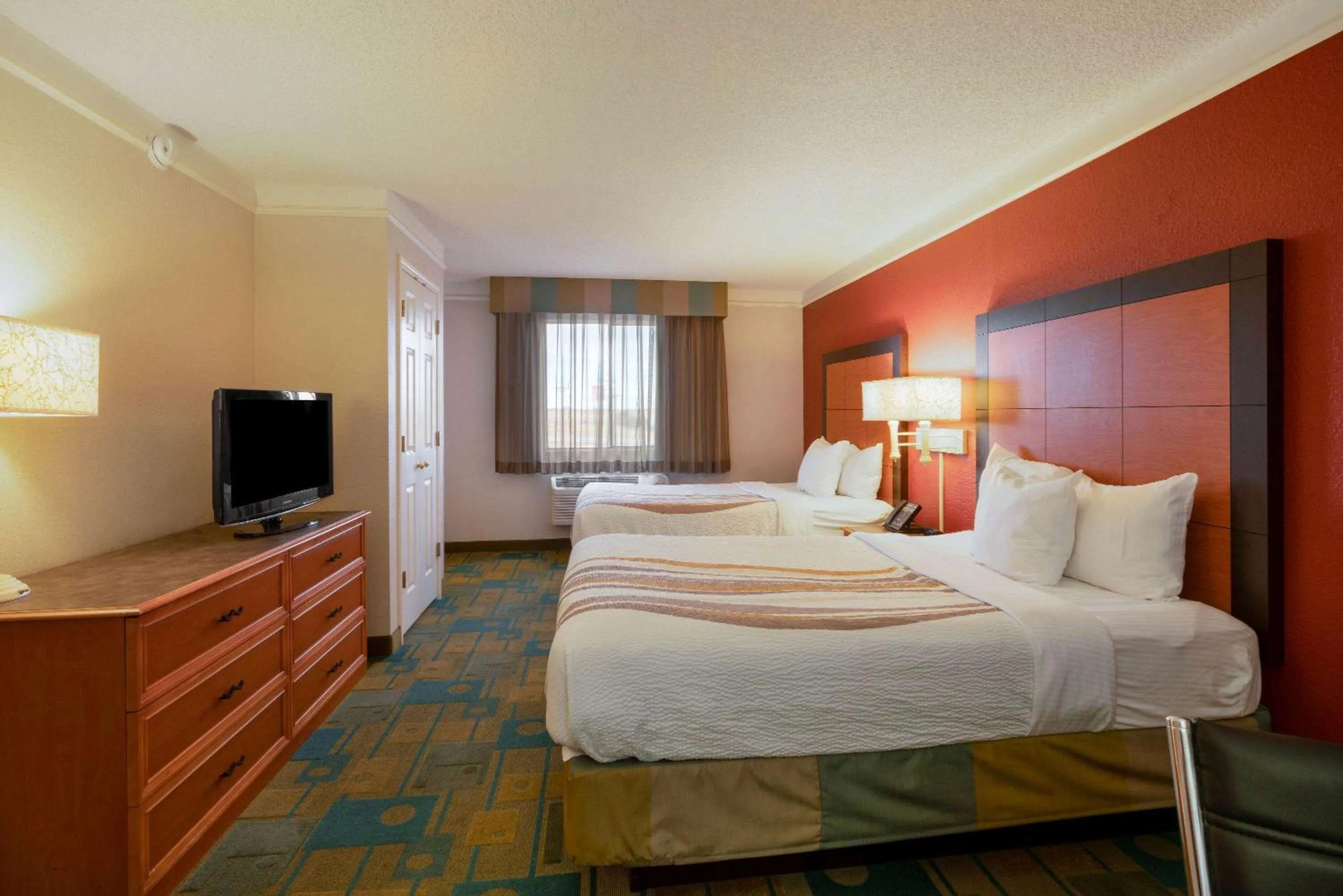 Double Room with Two Double Beds in La Quinta Inn by Wyndham Cheyenne
