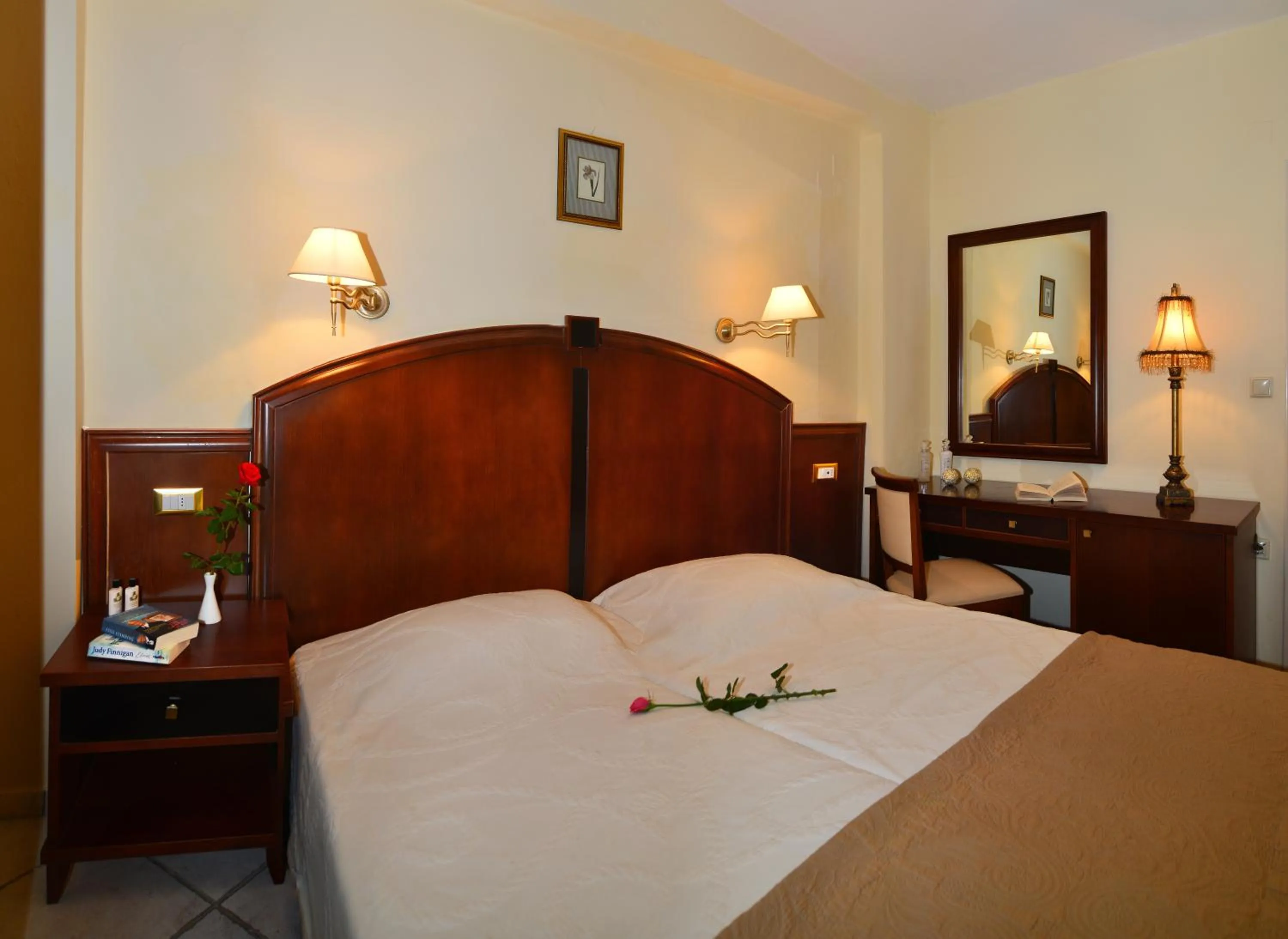 Family Apartment in Antilia Apartments