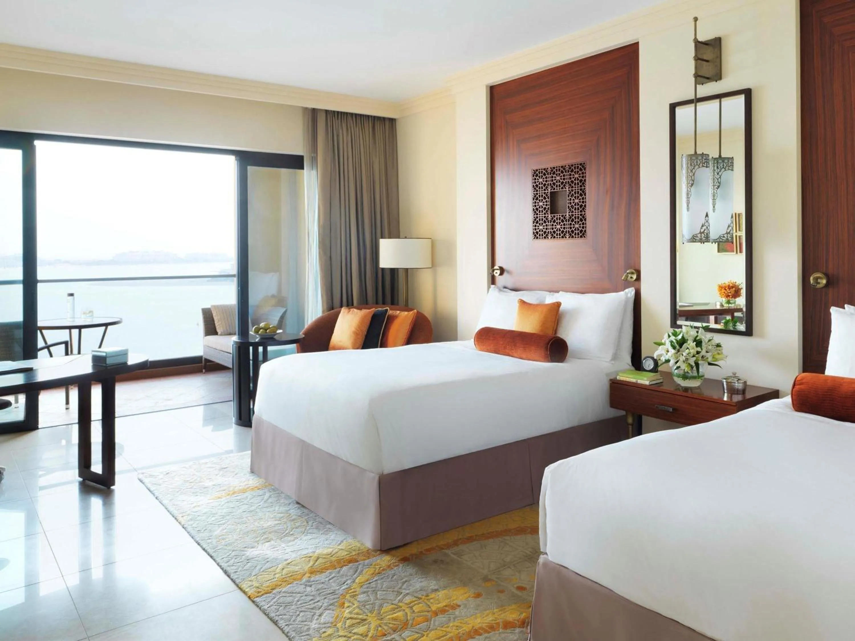 Deluxe Double Queen with Palm Sea View in Fairmont The Palm