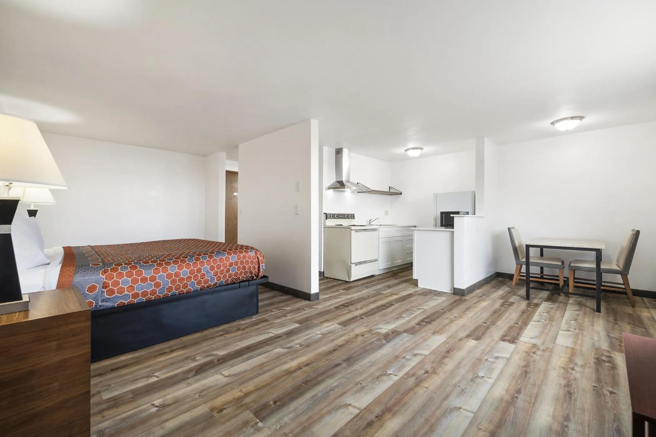 Deluxe King Room in Kennewick Inn & Suites Tri Cities