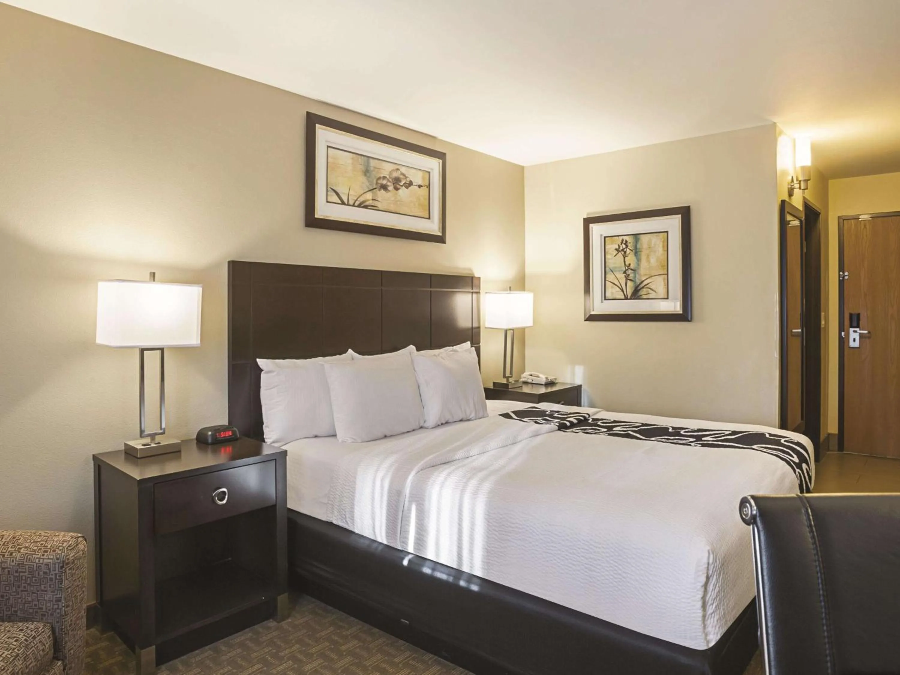King Room in La Quinta Inn by Wyndham Olympia - Lacey