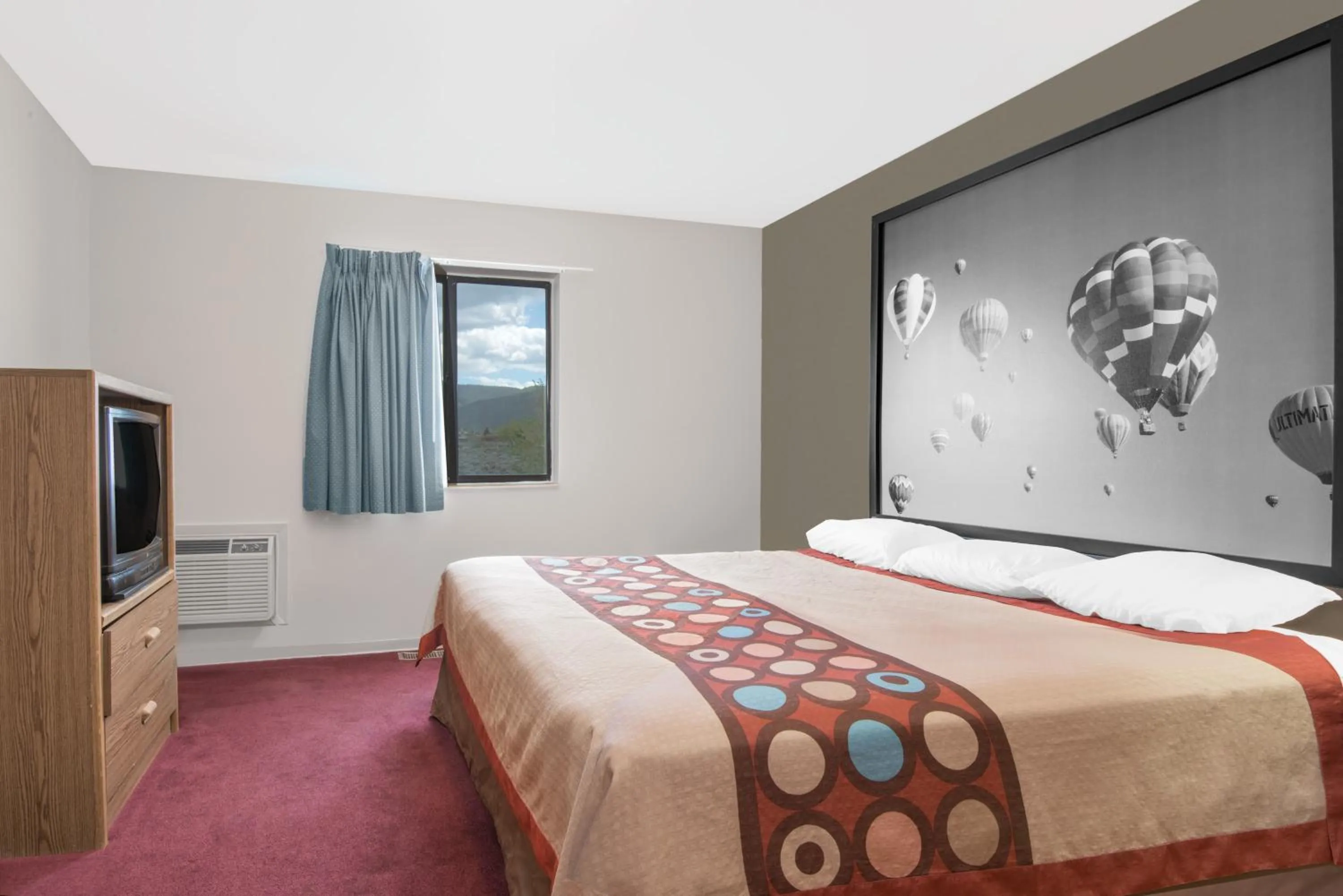 King Room - Non-Smoking in Super 8 by Wyndham Taos