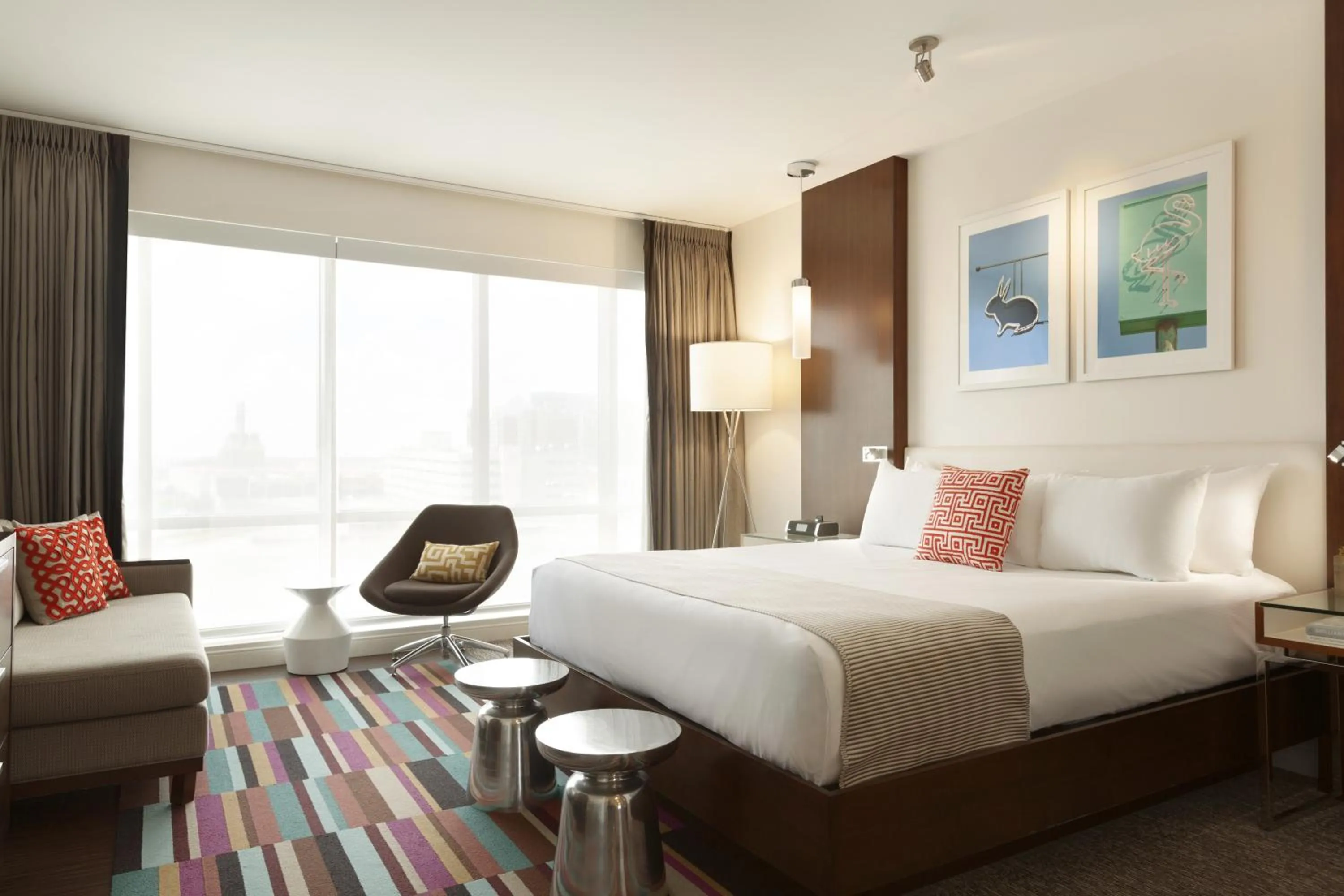 Executive King Room with Sofa Bed and City View - Hearing Accessible in The Alexander