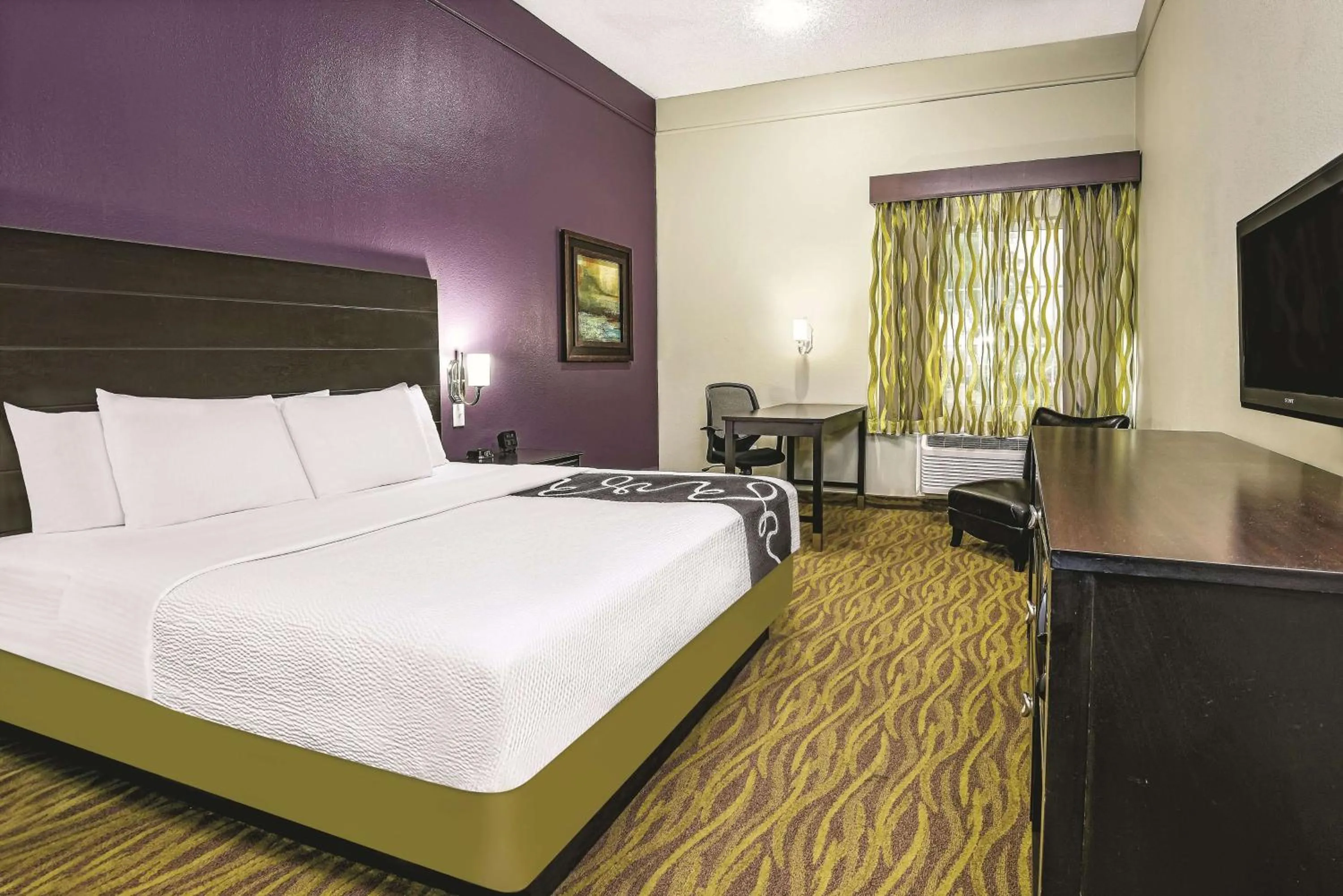Deluxe King Room in La Quinta by Wyndham Laredo Airport