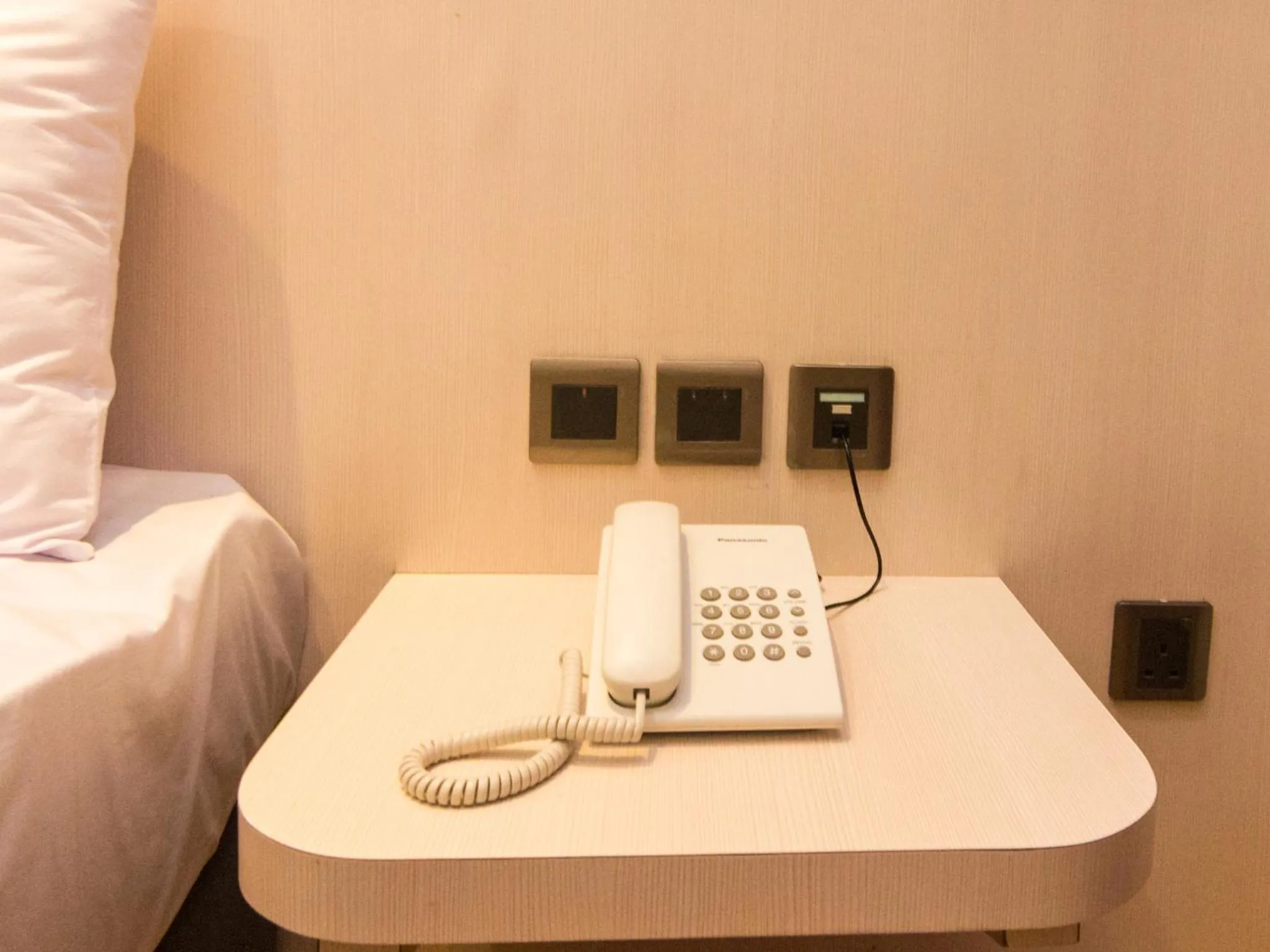 Standard Twin Room in Blitz Hotel Batam Centre