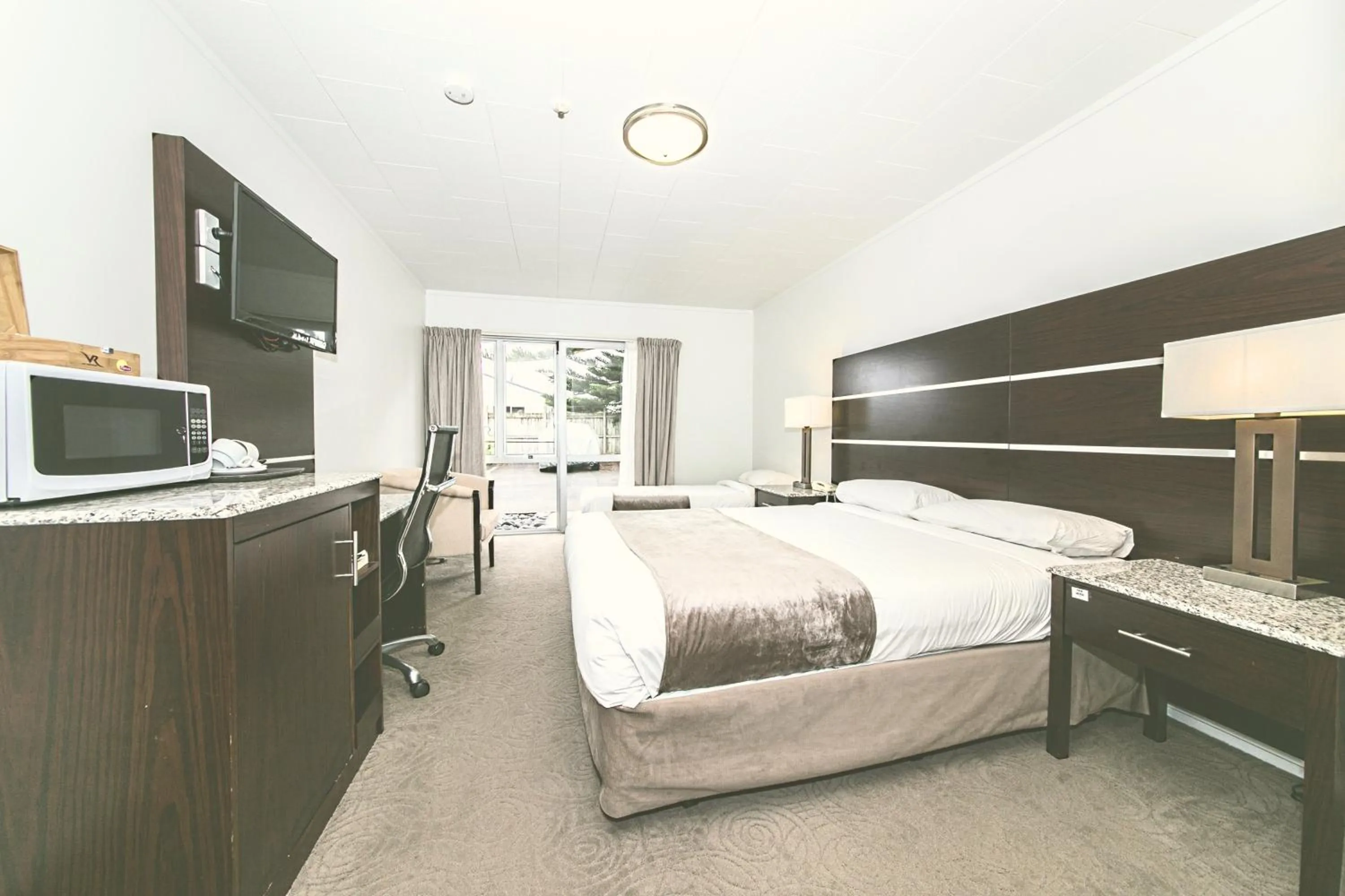 Standard Double or Twin Room in Airport Gateway Hotel