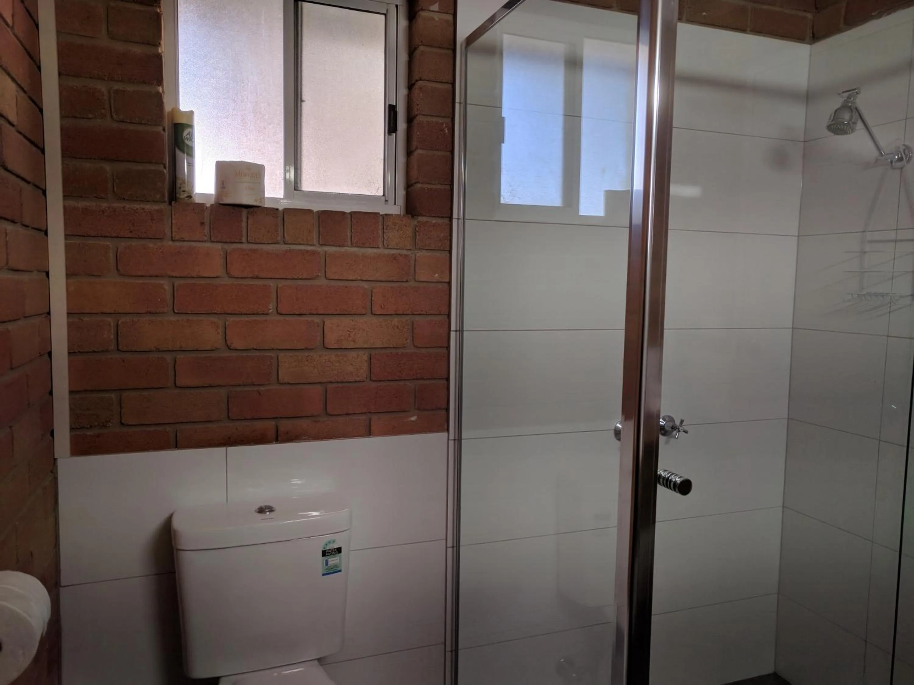 Superior Double or Twin Room in Travellers Inn Kaniva