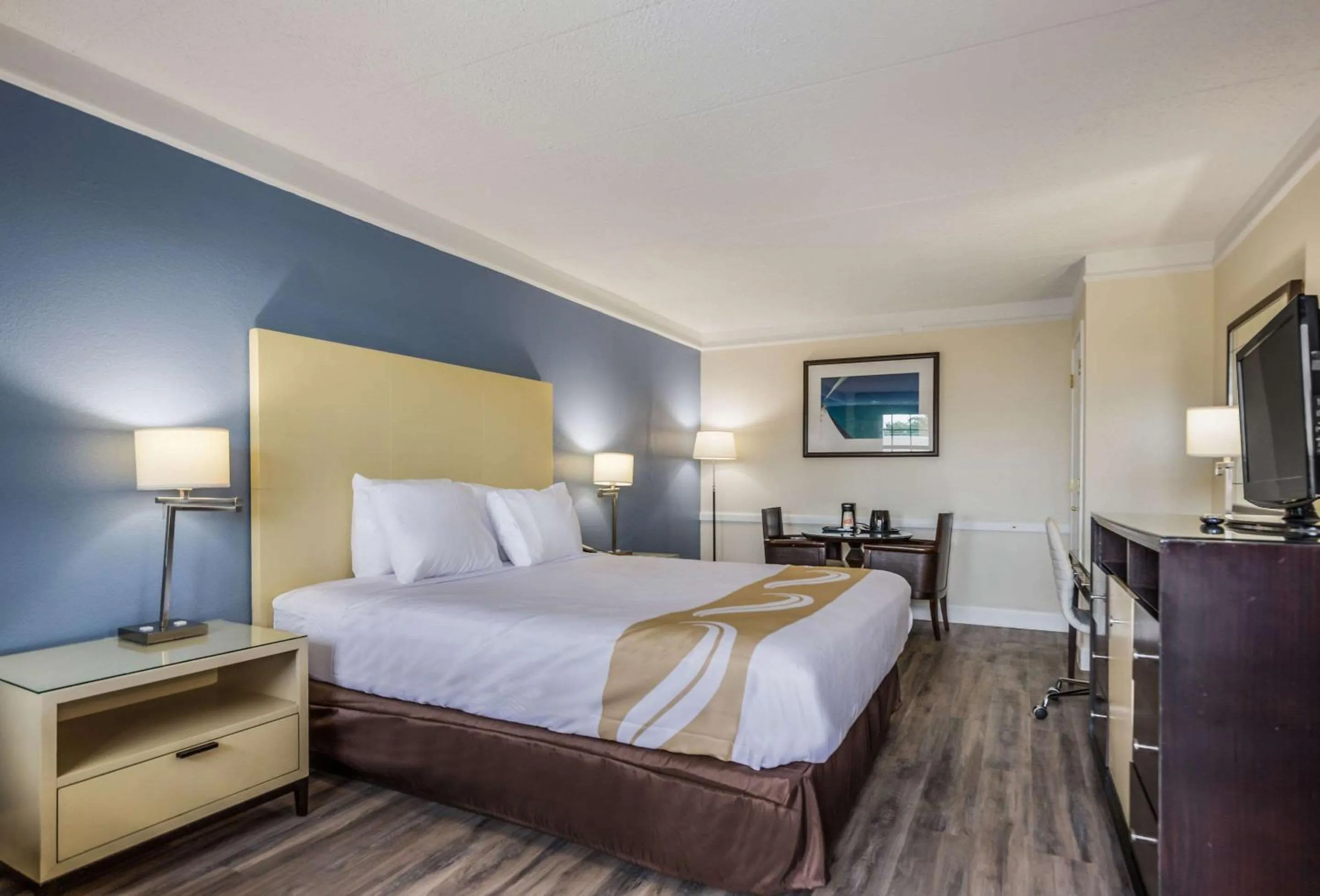 King Room - Accessible/Non-Smoking in Quality Inn