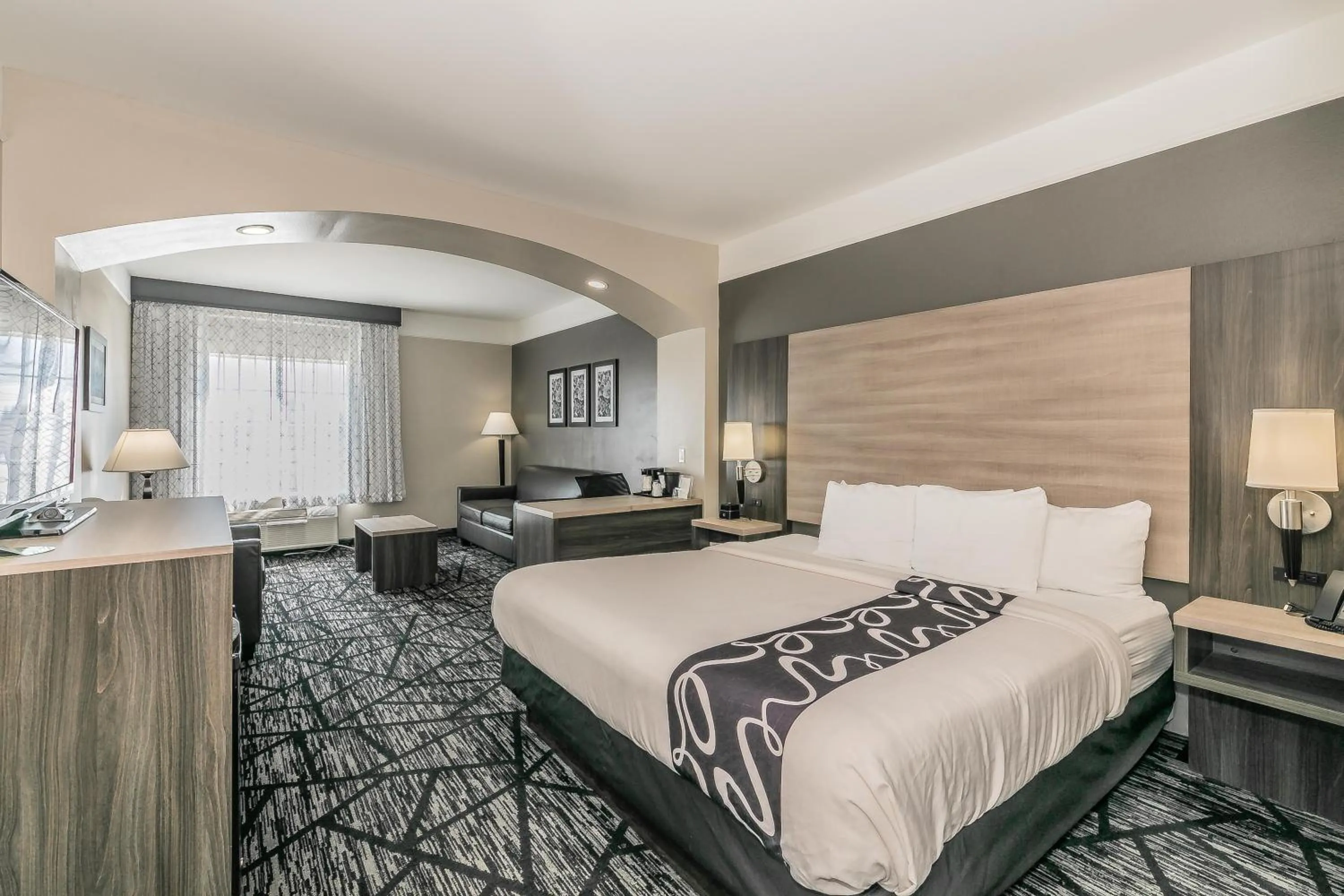 Executive King Room in La Quinta by Wyndham Granbury