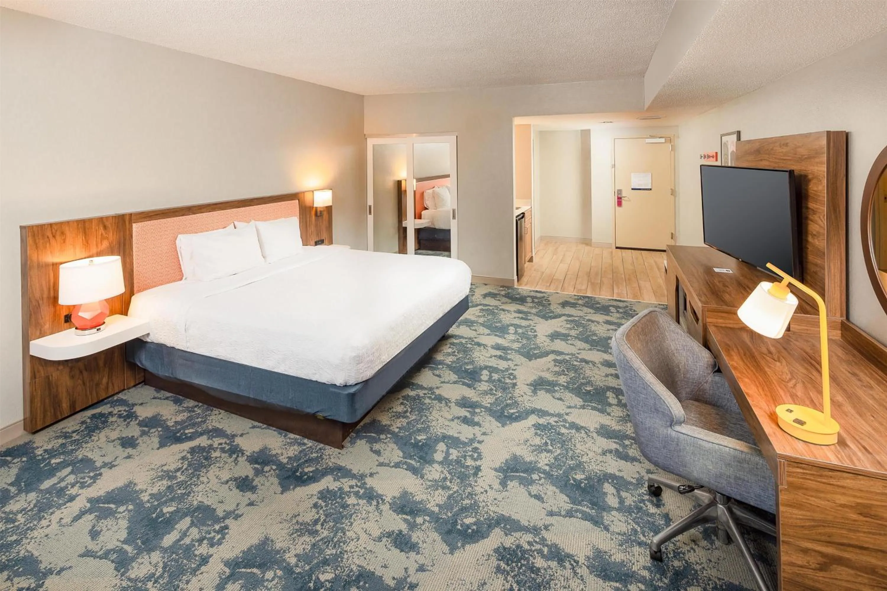 King Room - Hearing Access/Non-Smoking in Hampton Inn & Suites St. Augustine-Vilano Beach