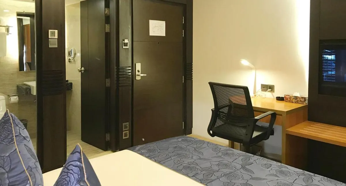 Deluxe Double Room in Days Hotel Dhaka