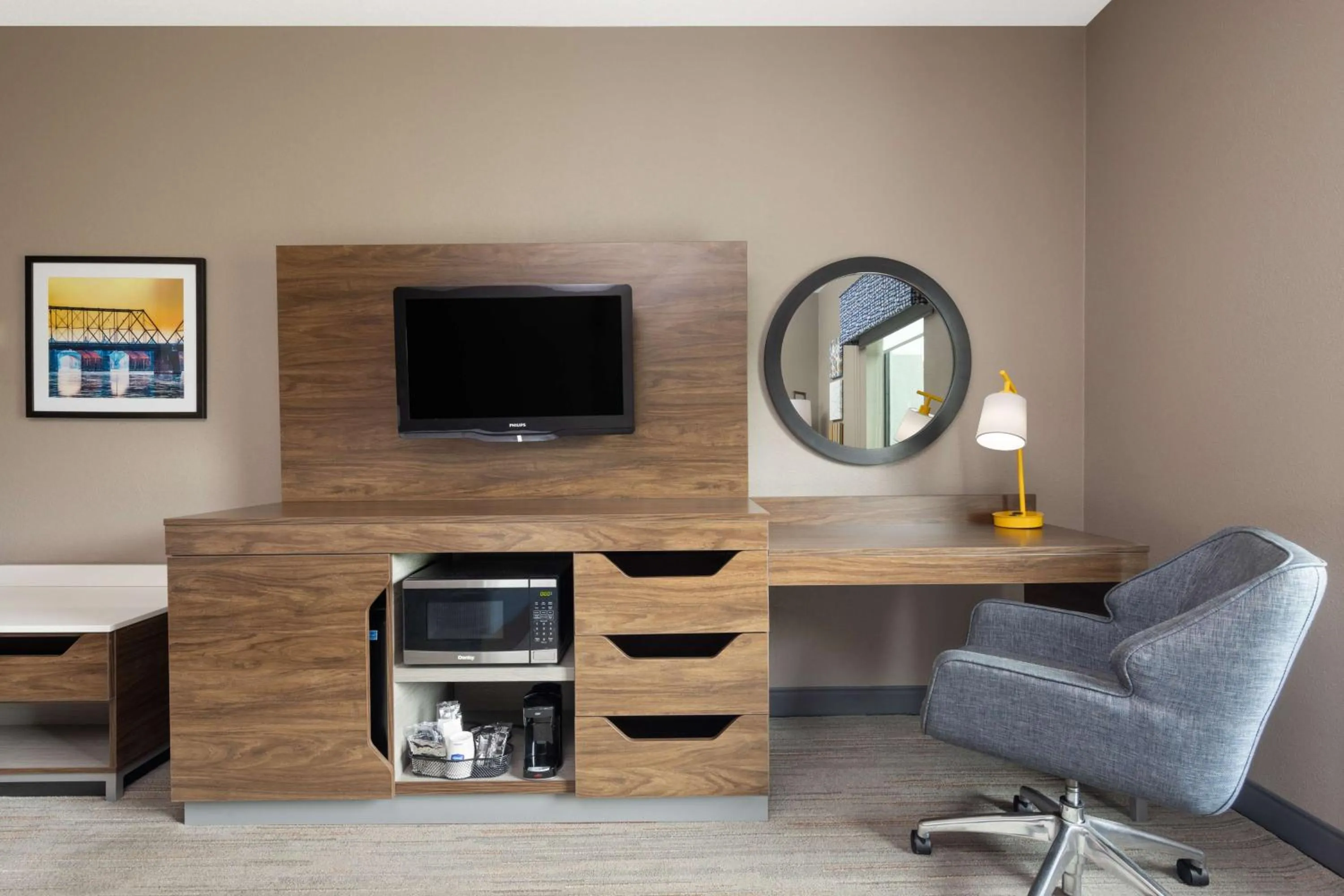 King Room with King Bed - Non-Smoking in Hampton Inn & Suites Harrisburg