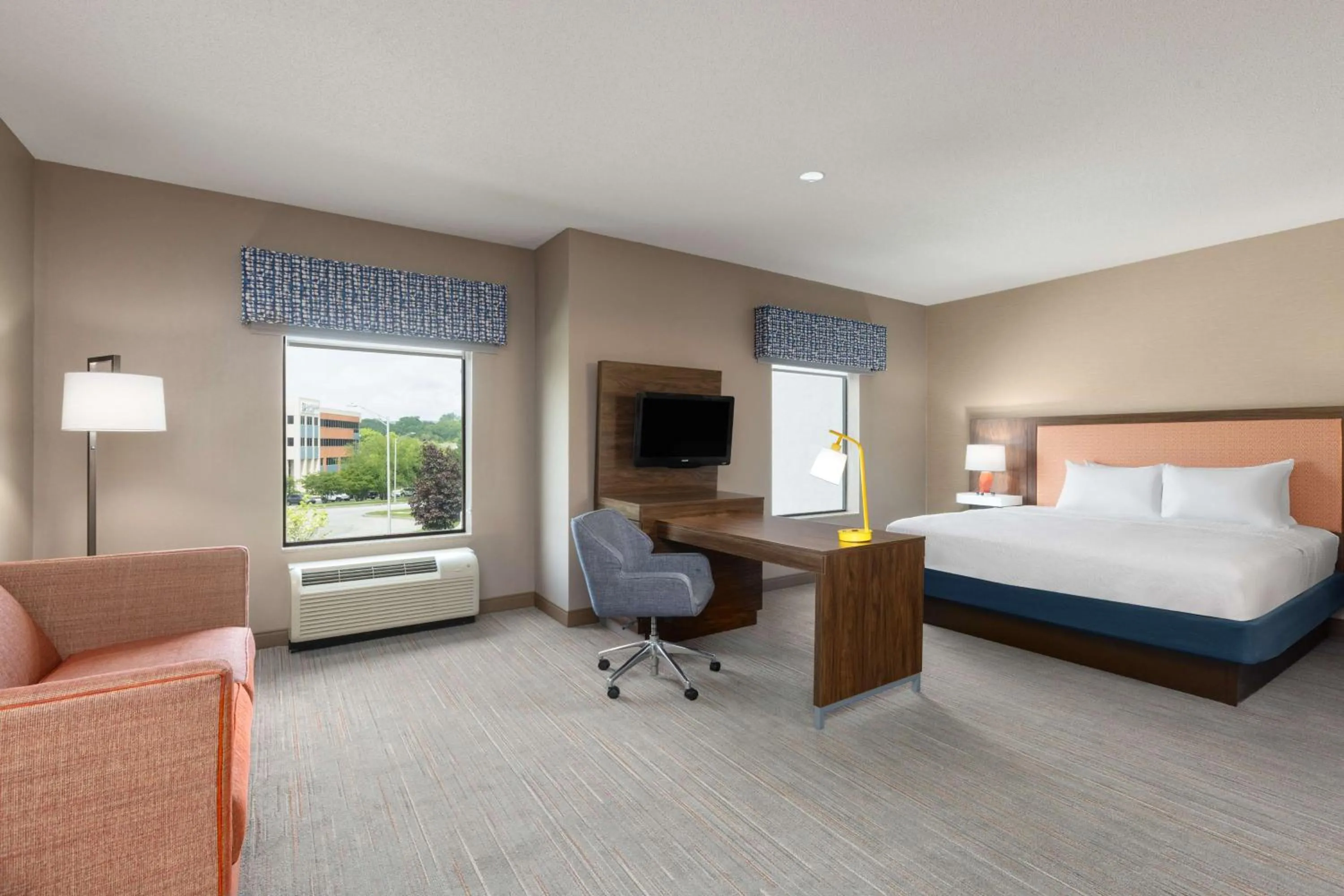 King Studio Suite - Non-Smoking in Hampton Inn & Suites Harrisburg