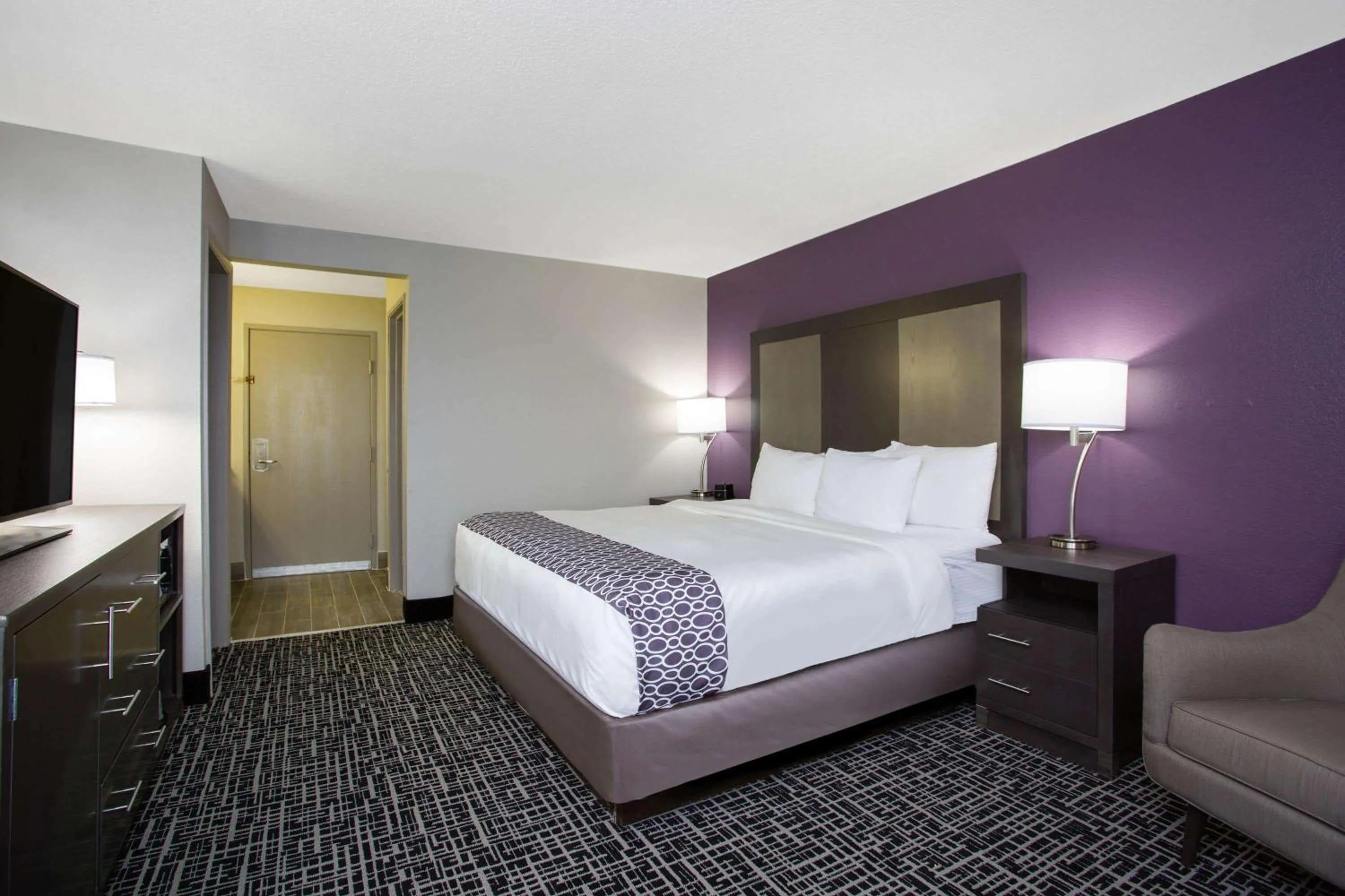 King Room - Non-Smoking in La Quinta Inn by Wyndham Roanoke Salem