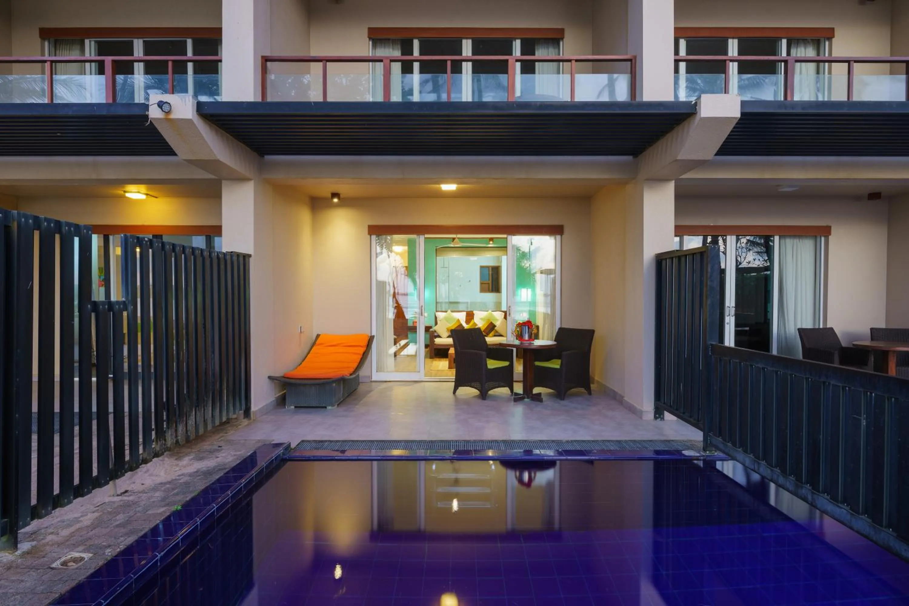 Deluxe Room Plunge Pool with 10% off on selected wines - single occupancy in Cocobay Unawatuna