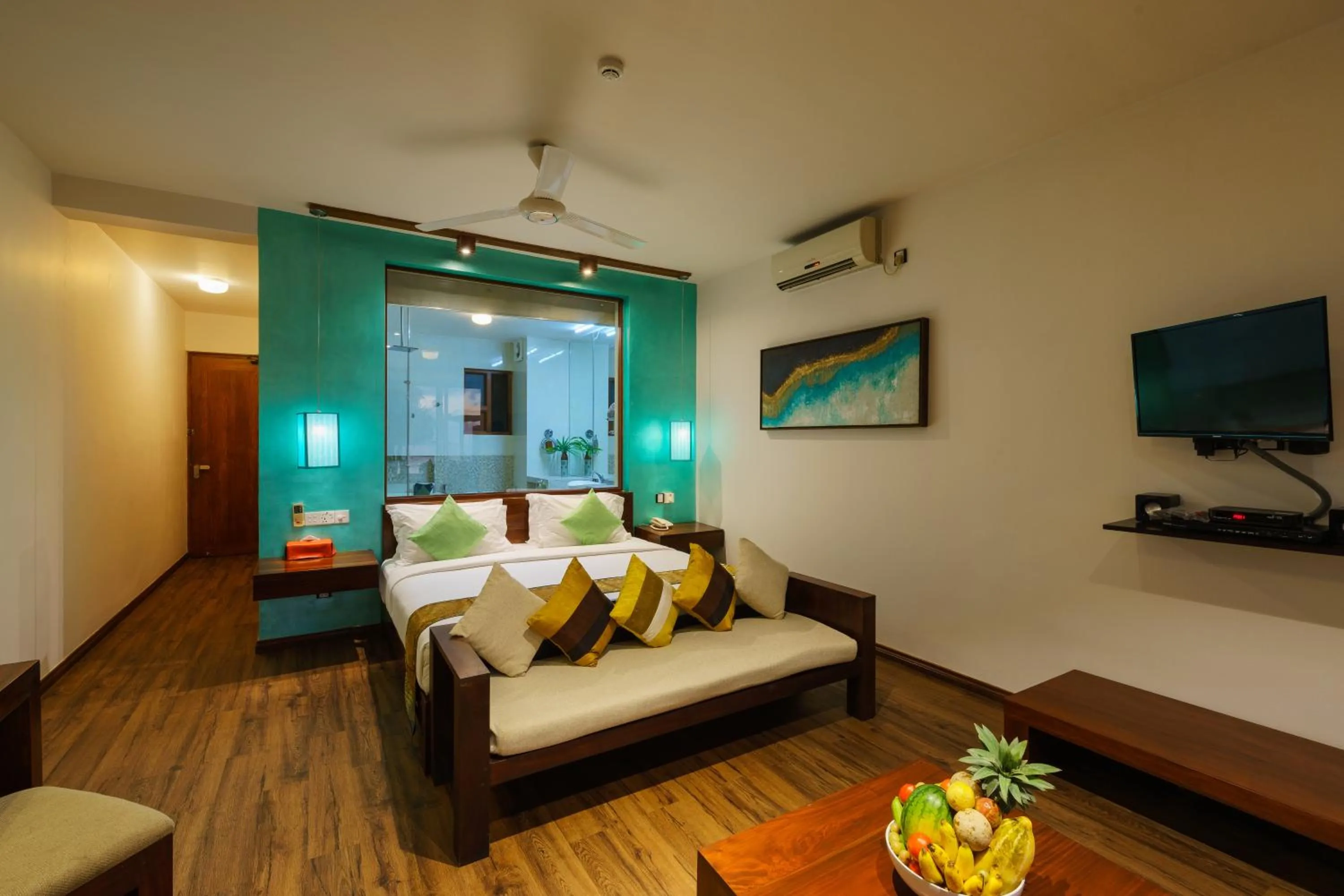 Deluxe Room Sea View with 10% off on selected wines - single occupancy in Cocobay Unawatuna