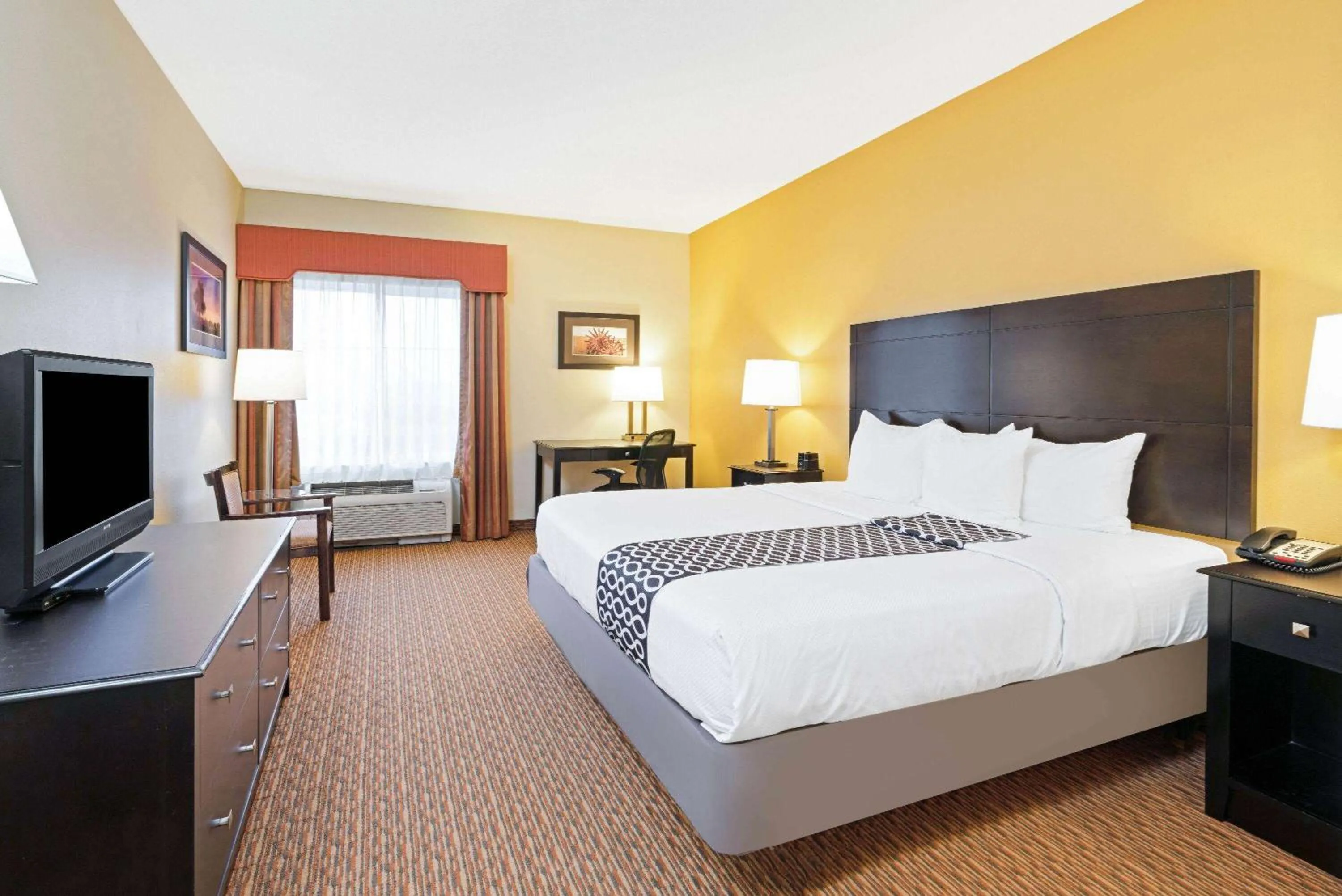 King Room - Mobility Access/Non-Smoking in La Quinta by Wyndham Stillwater -University Area