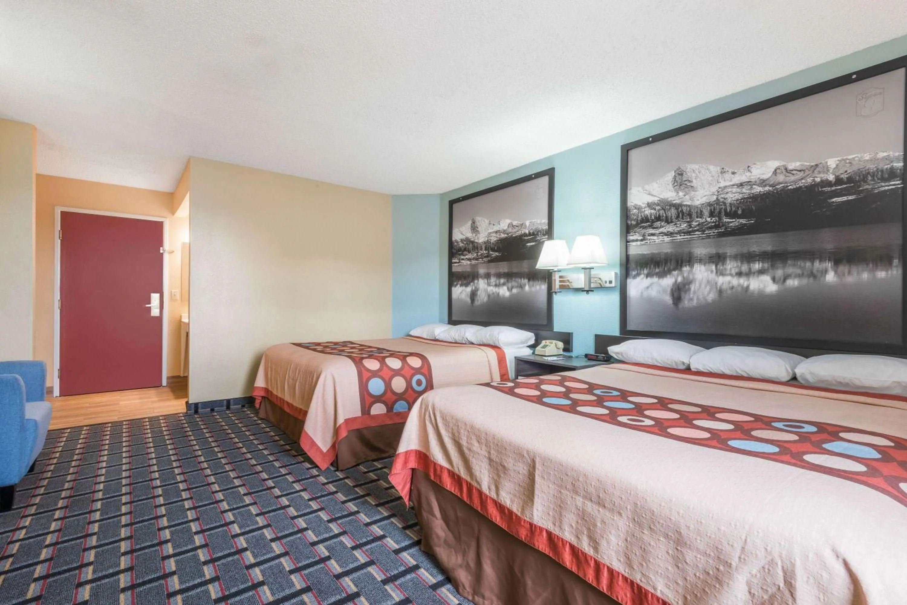 Queen Room with Two Queen Beds - Non-Smoking in Super 8 by Wyndham Henderson North East Denver