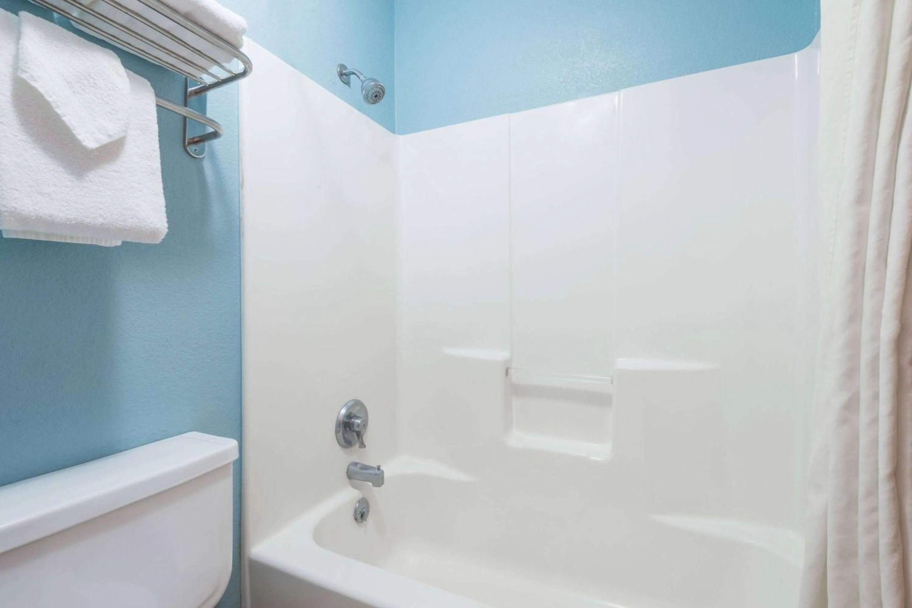 King Room - Non-Smoking in Super 8 by Wyndham Henderson North East Denver