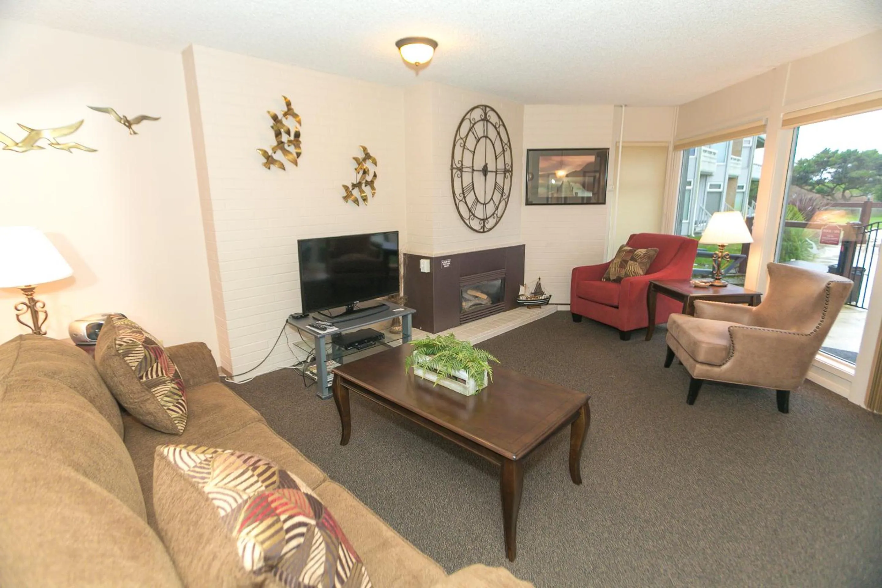 Double Room with Two Double Beds - 107 - No Pets in Grey Gull