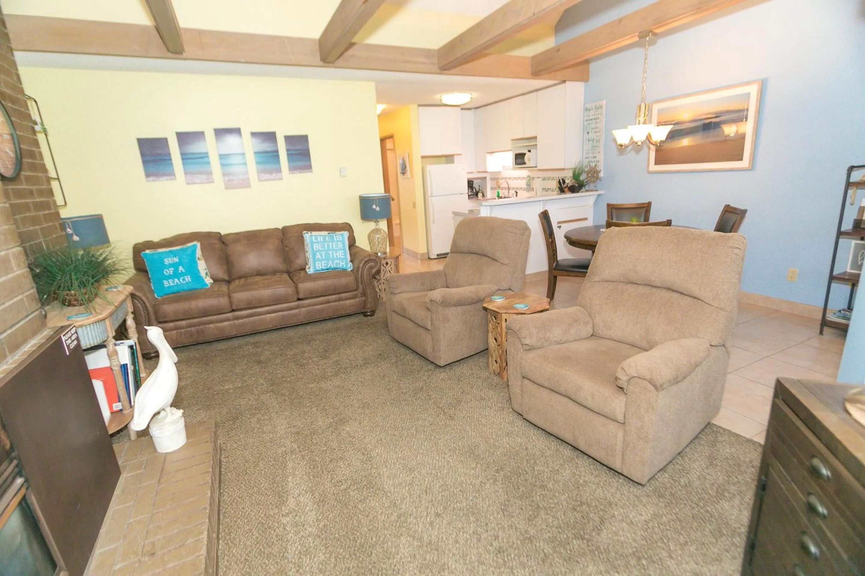 One-Bedroom Apartment with Sea View - 304 - No Pets in Grey Gull