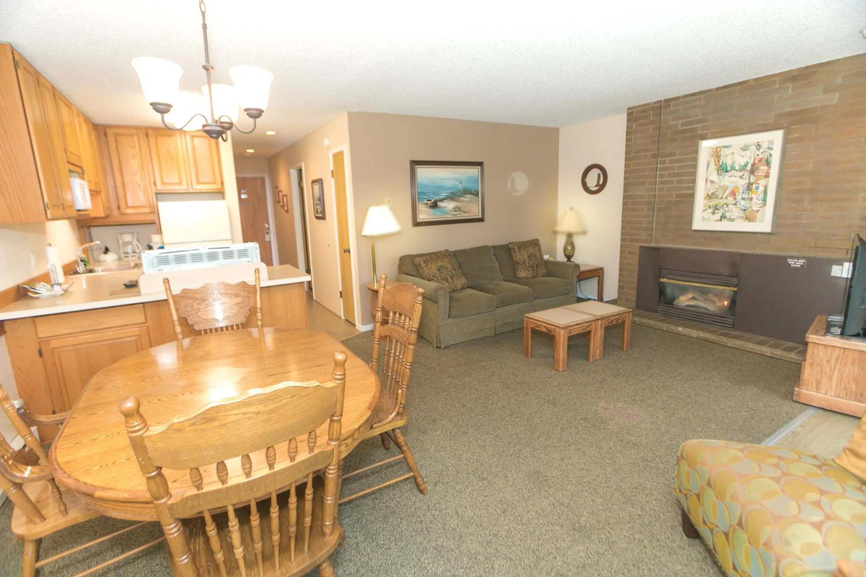 One Bedroom Apartment with Pool View -103 - No Pets in Grey Gull