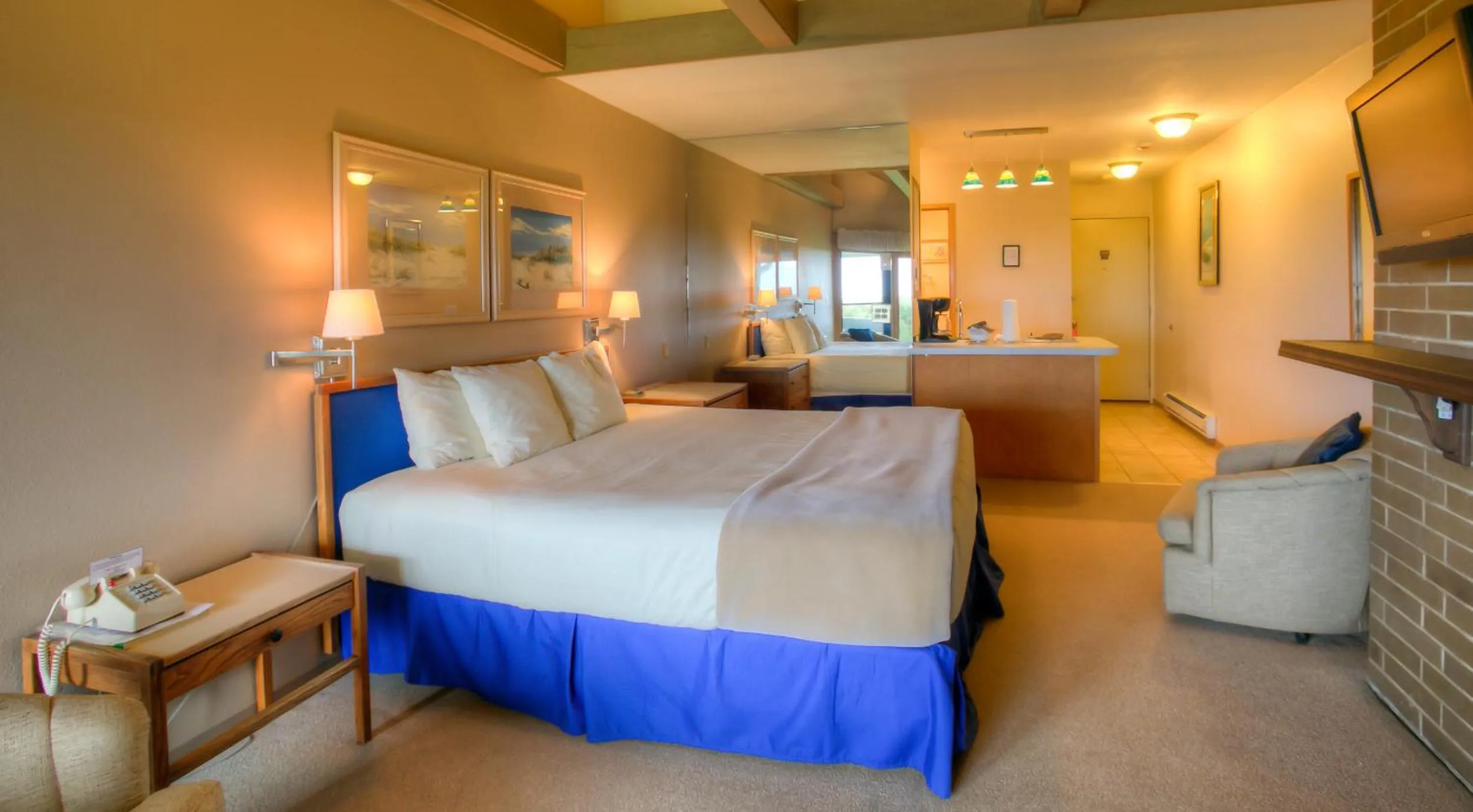 Studio Apartment with Sea View - 312 - No Pets in Grey Gull