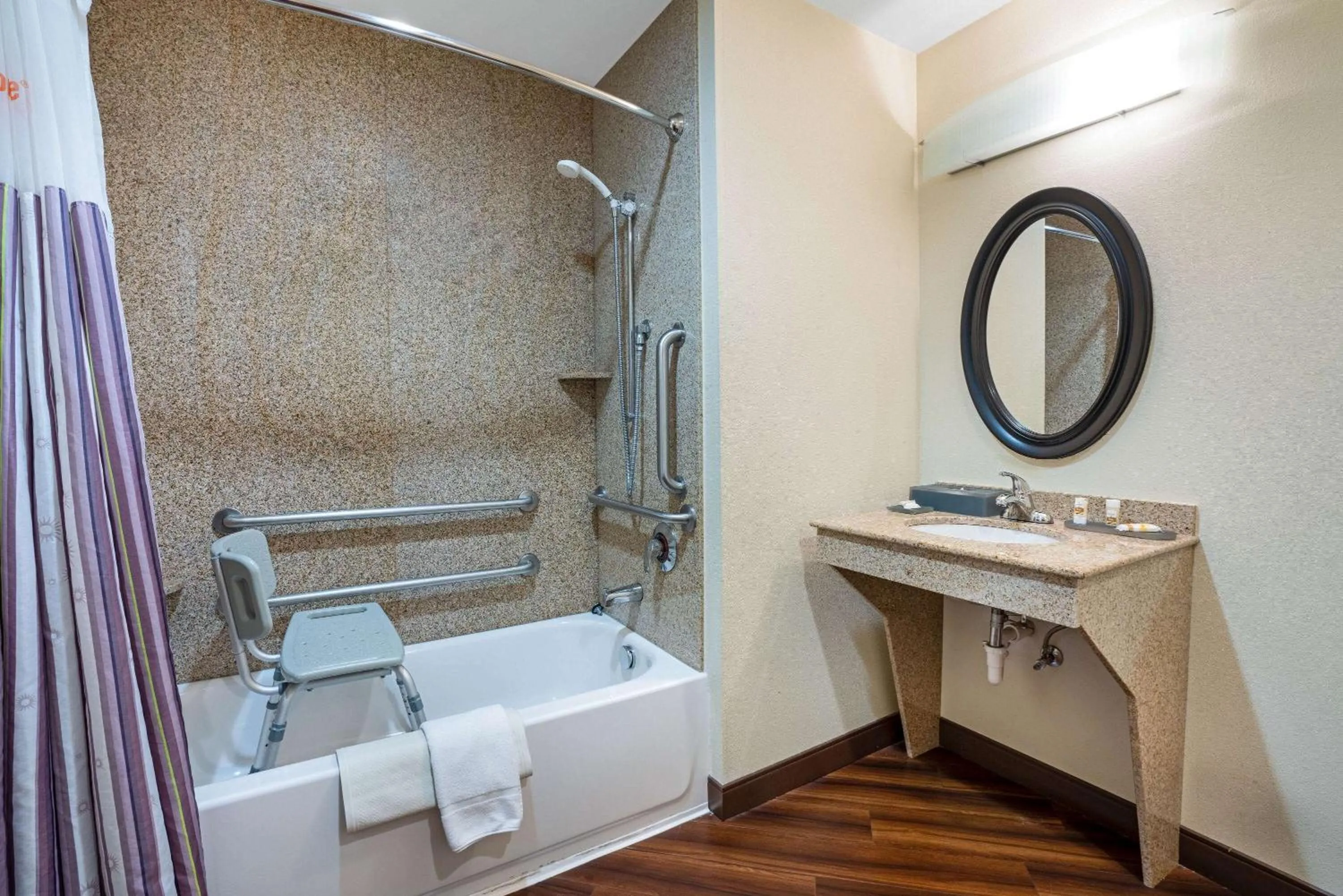 King Room - Disability Access in La Quinta by Wyndham Auburn