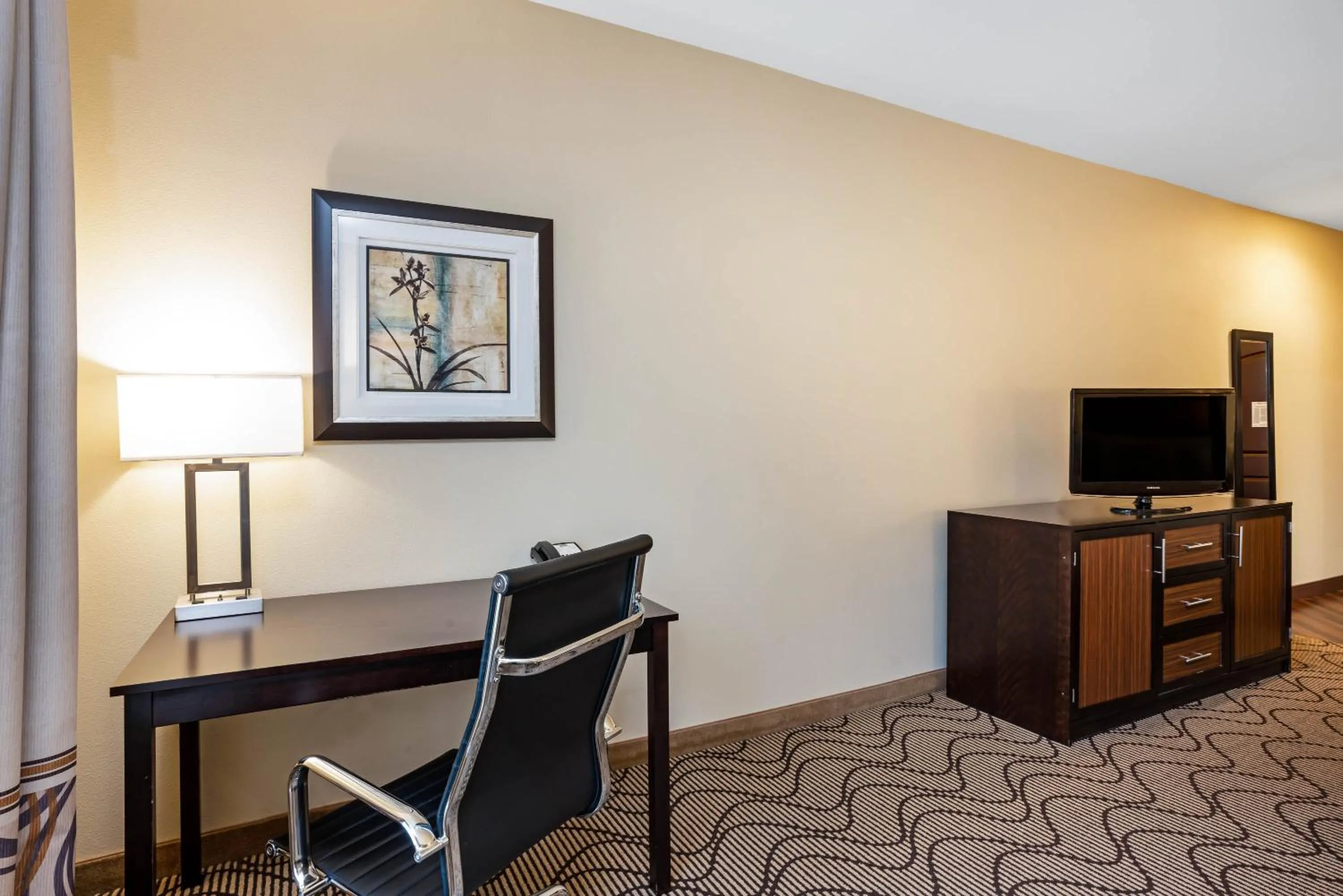 King Room - Non-Smoking in La Quinta by Wyndham Auburn