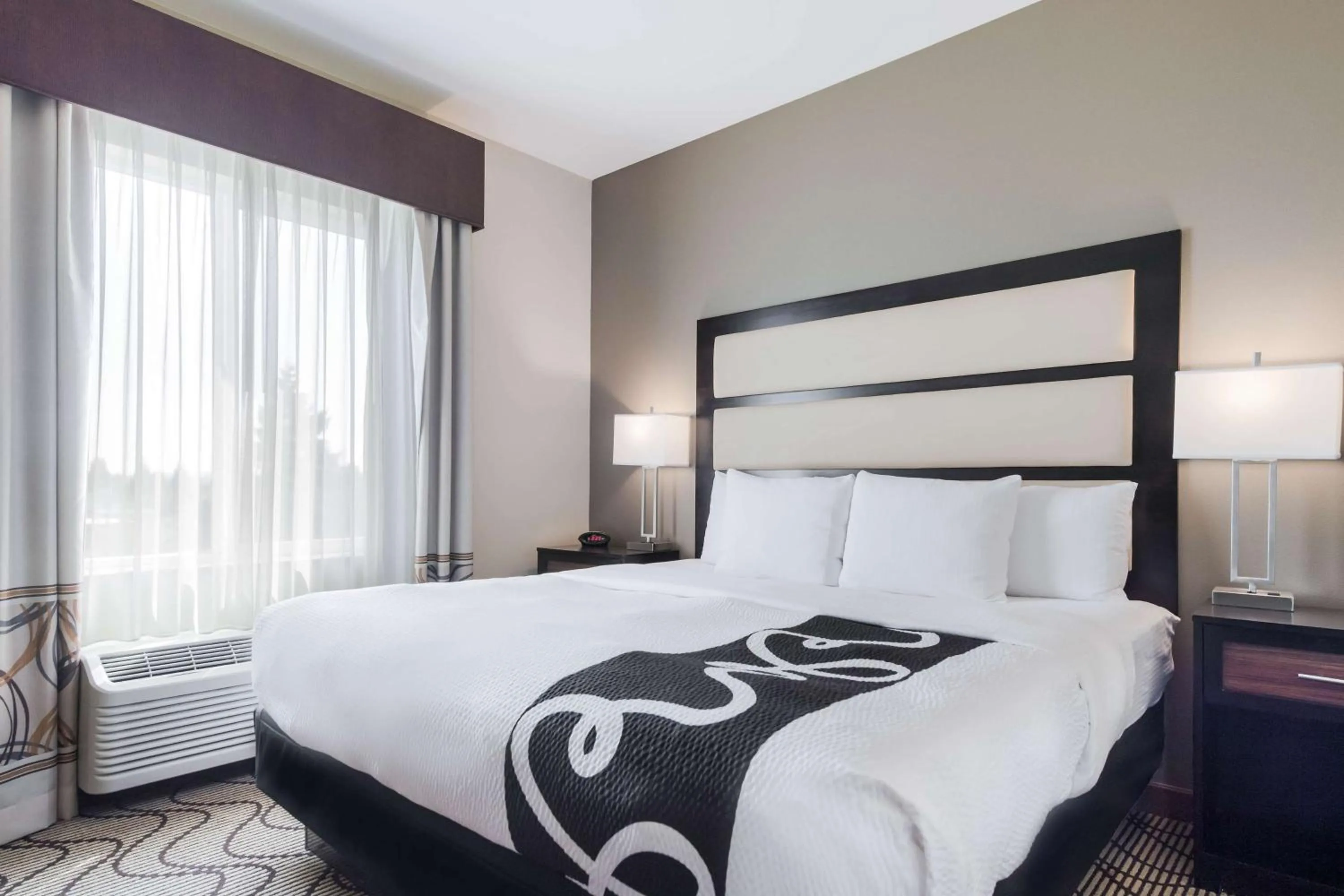 One-Bedroom Apartment in La Quinta by Wyndham Auburn