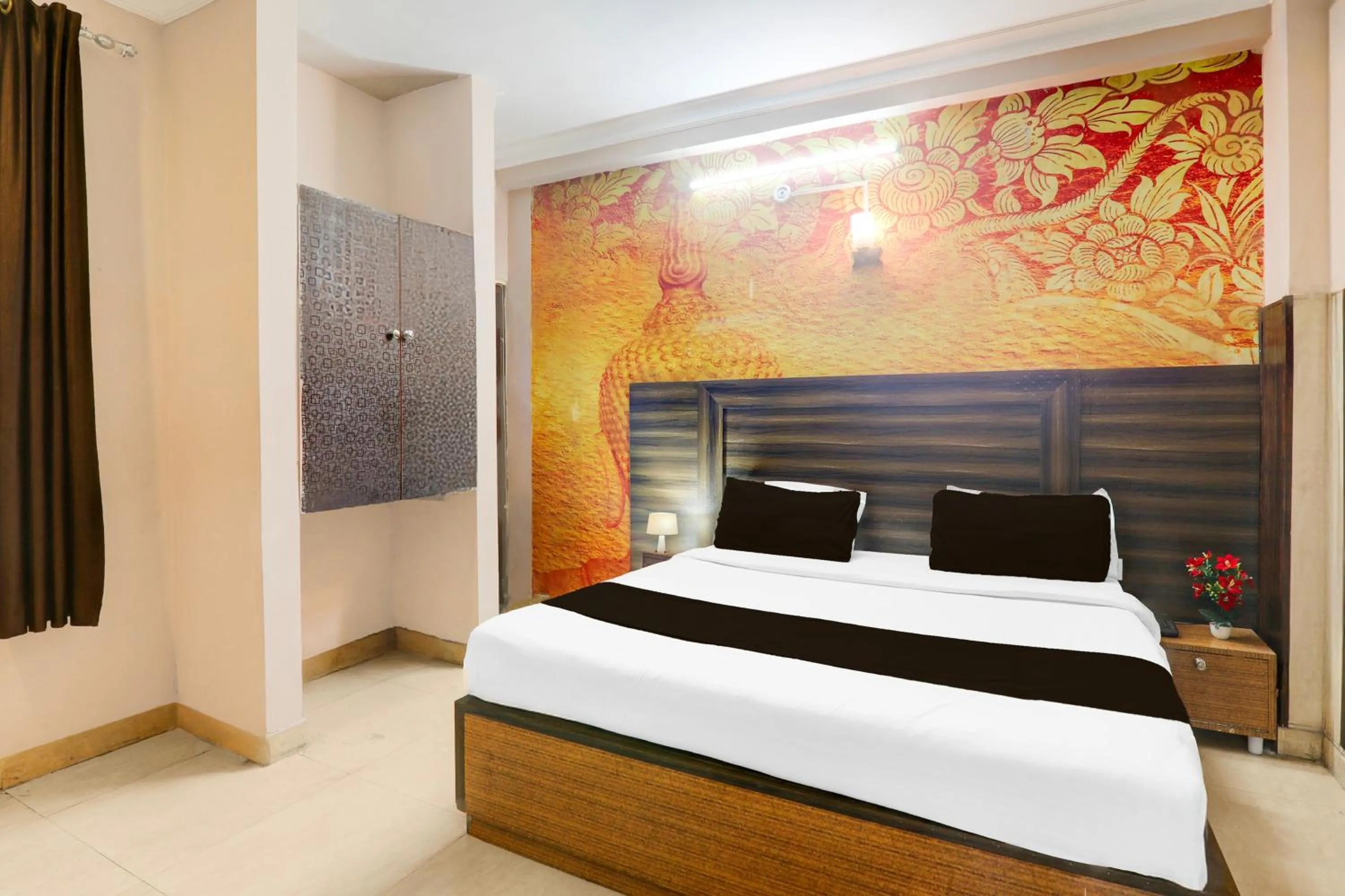 Budget Double Room - single occupancy in Super Hotel O Sharda Nagar Lucknow