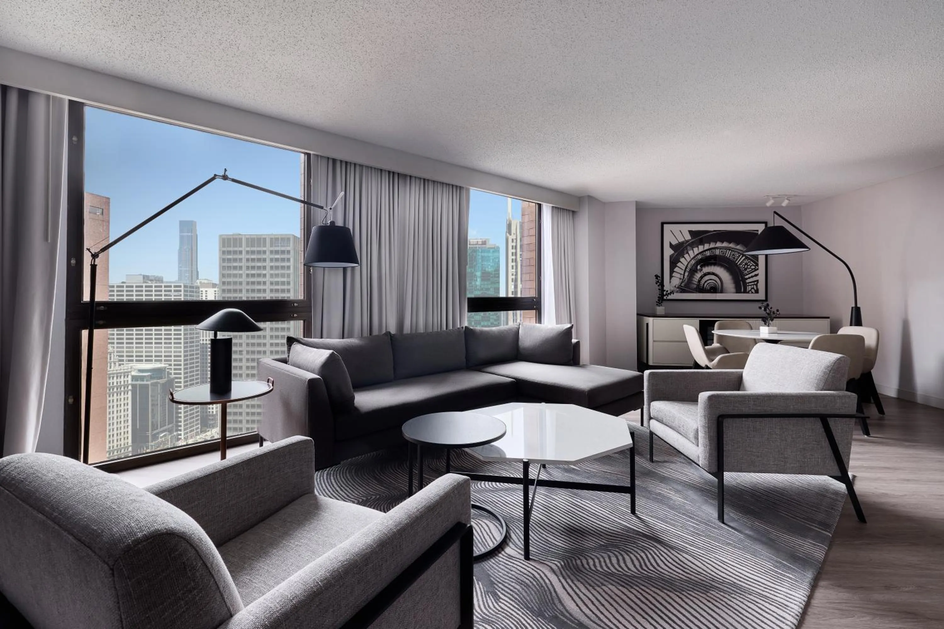 Skyline Junior Suite in Hyatt Regency Chicago