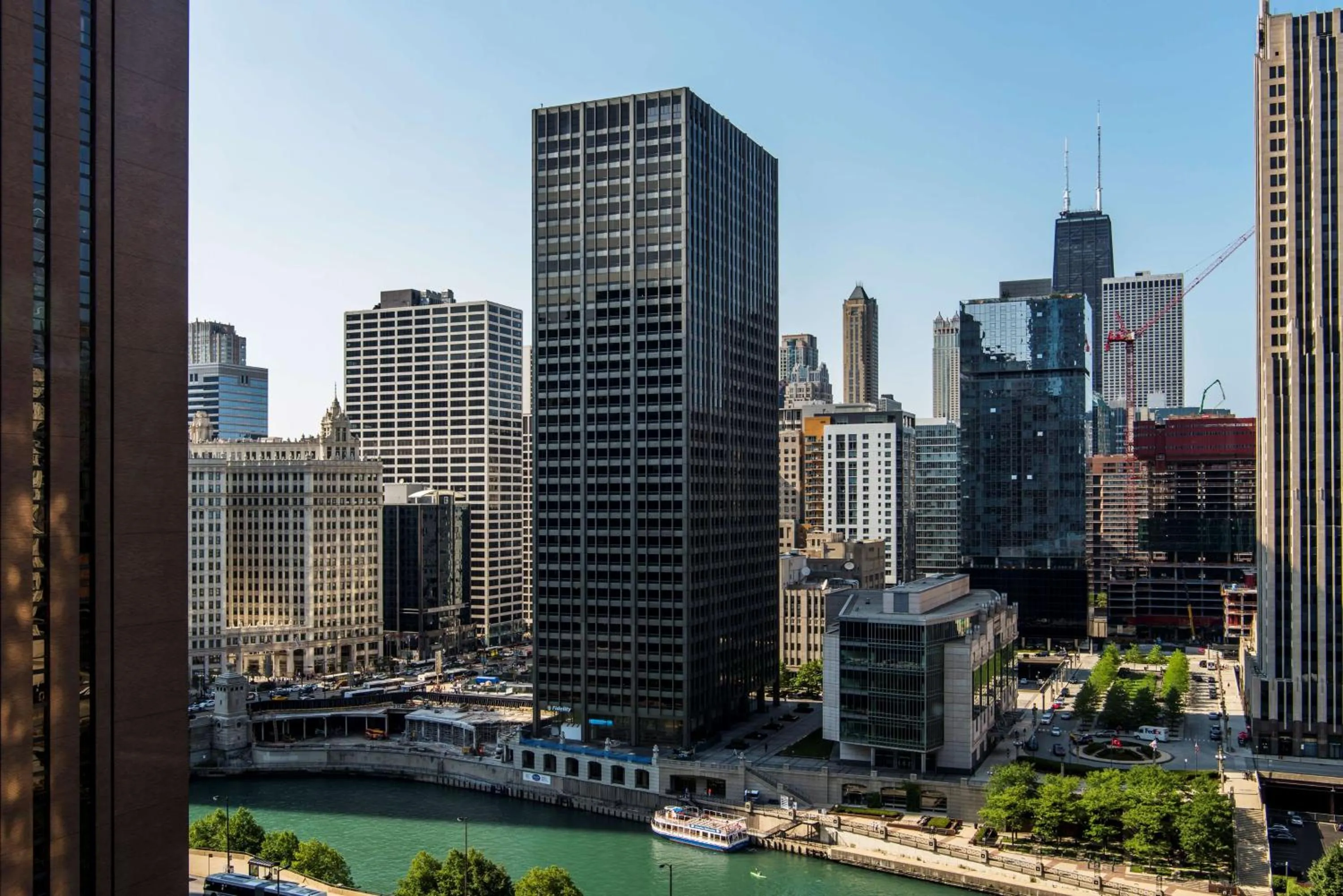Queen Room with City View in Hyatt Regency Chicago