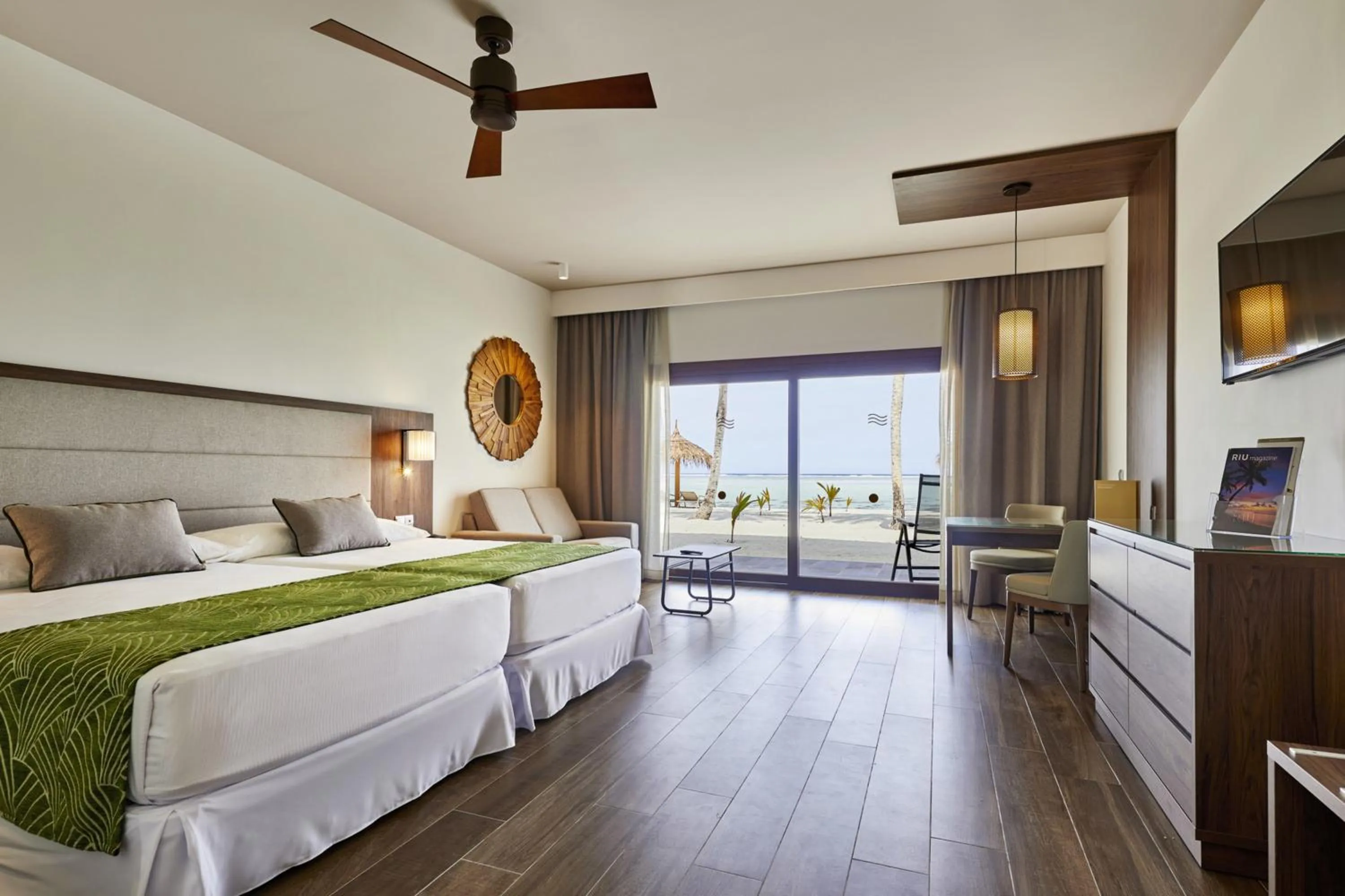Beach Junior Suite  - single occupancy in Riu Palace Maldivas- All Inclusive