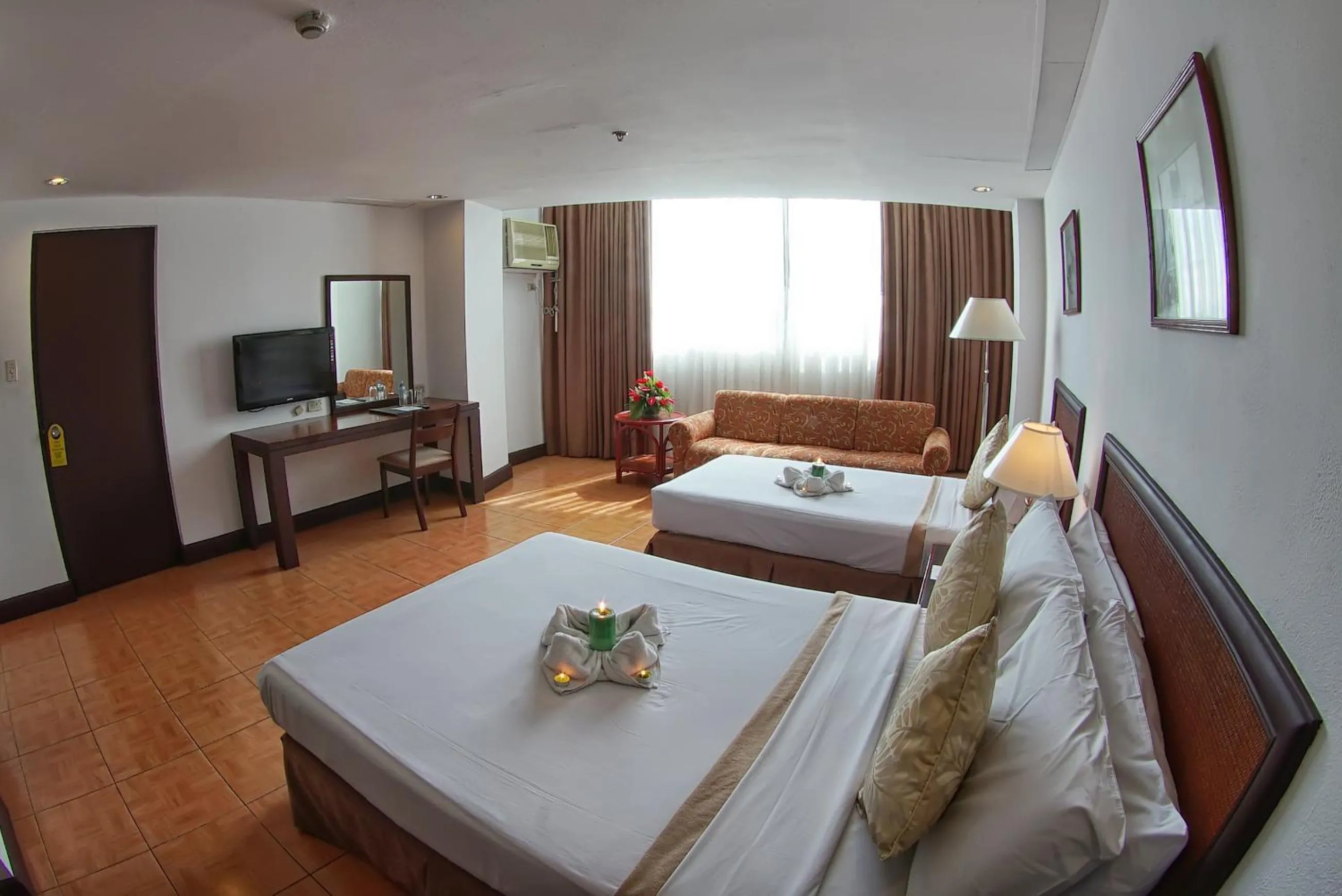 Rajah Park Hotel by Hiverooms